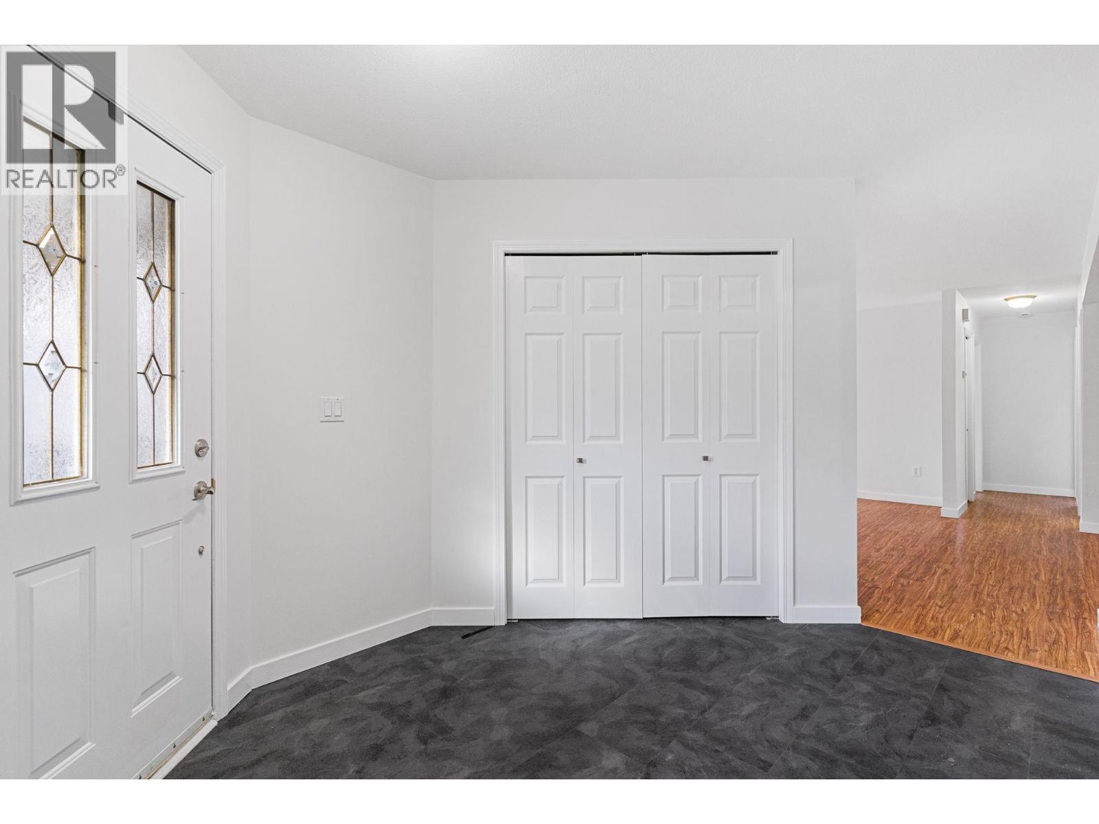 7841 Highway 97 N Highway Unit# 4 Lot# 122, Kelowna, British Columbia  V4V 1E7 - Photo 3 - 10376338