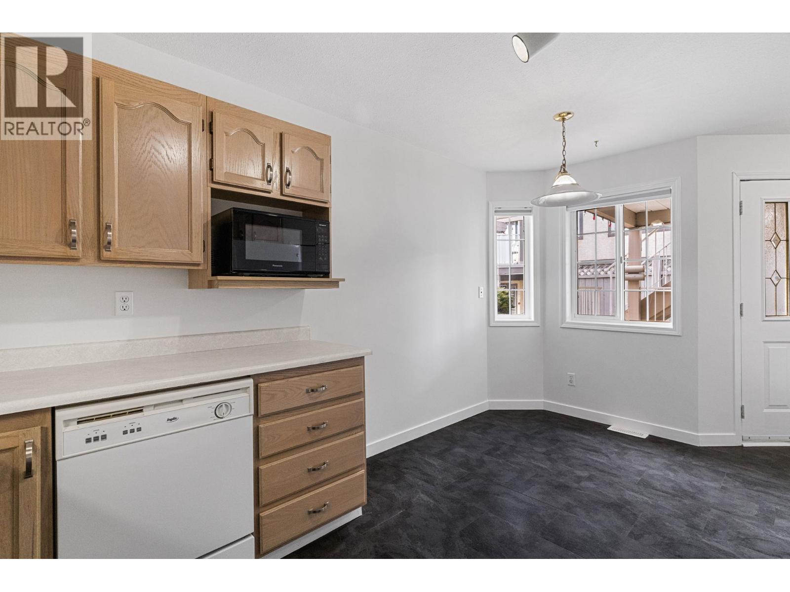 7841 Highway 97 N Highway Unit# 4 Lot# 122, Kelowna, British Columbia  V4V 1E7 - Photo 5 - 10376338