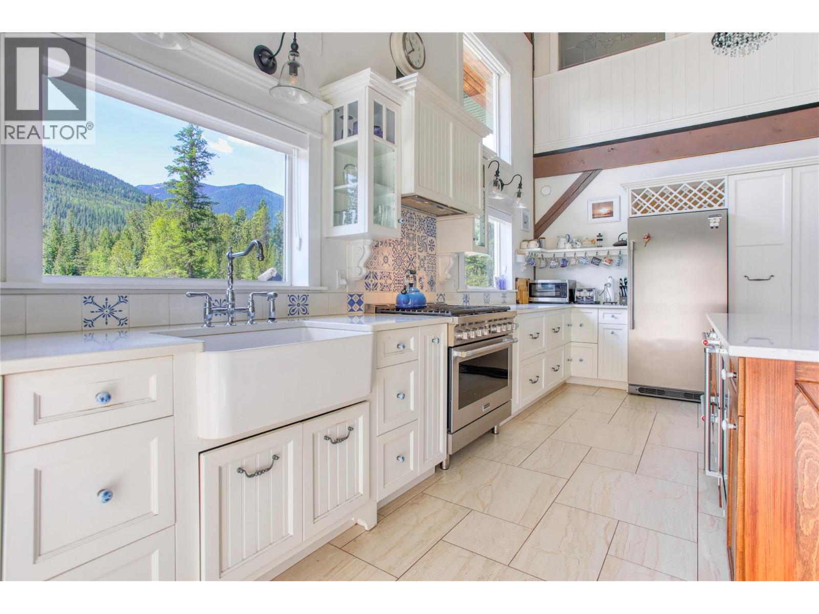 3290 Little Slocan South Road, Winlaw, British Columbia  V0G 2J0 - Photo 10 - 10376266