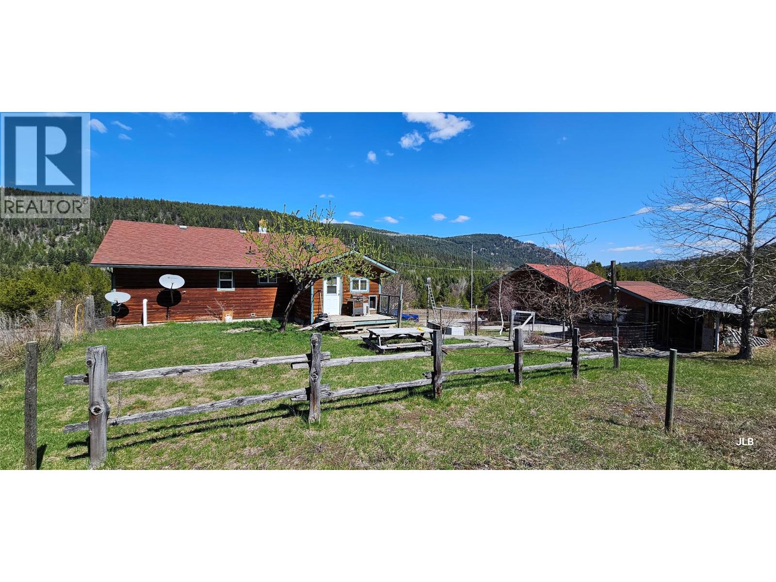 12165 Highway 3, Greenwood, British Columbia  V0H 1J0 - Photo 9 - 10376436