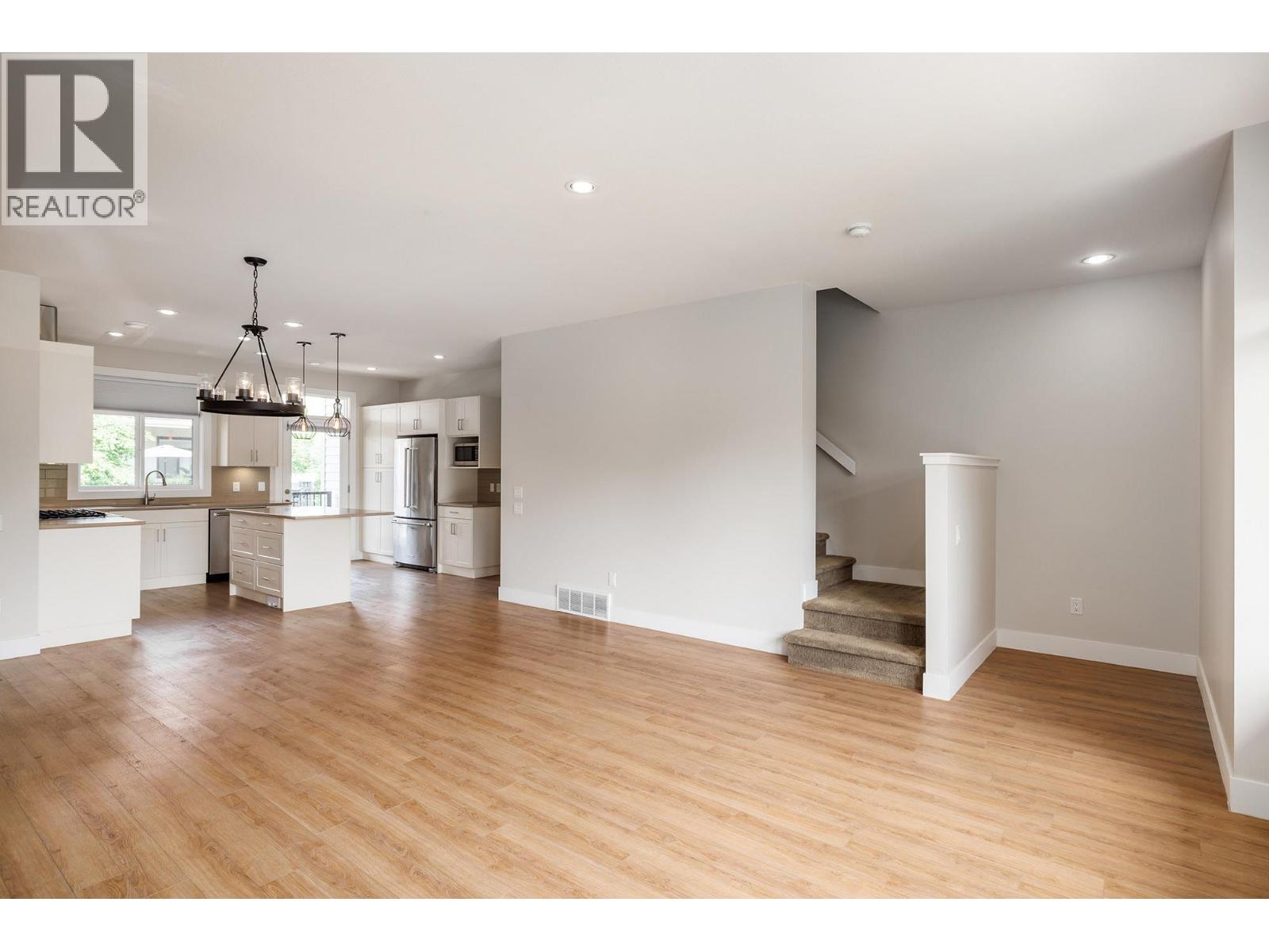 1102 Cameron Avenue Unit# 3, Kelowna, British Columbia  V1Y 0B2 - Photo 5 - 10376465