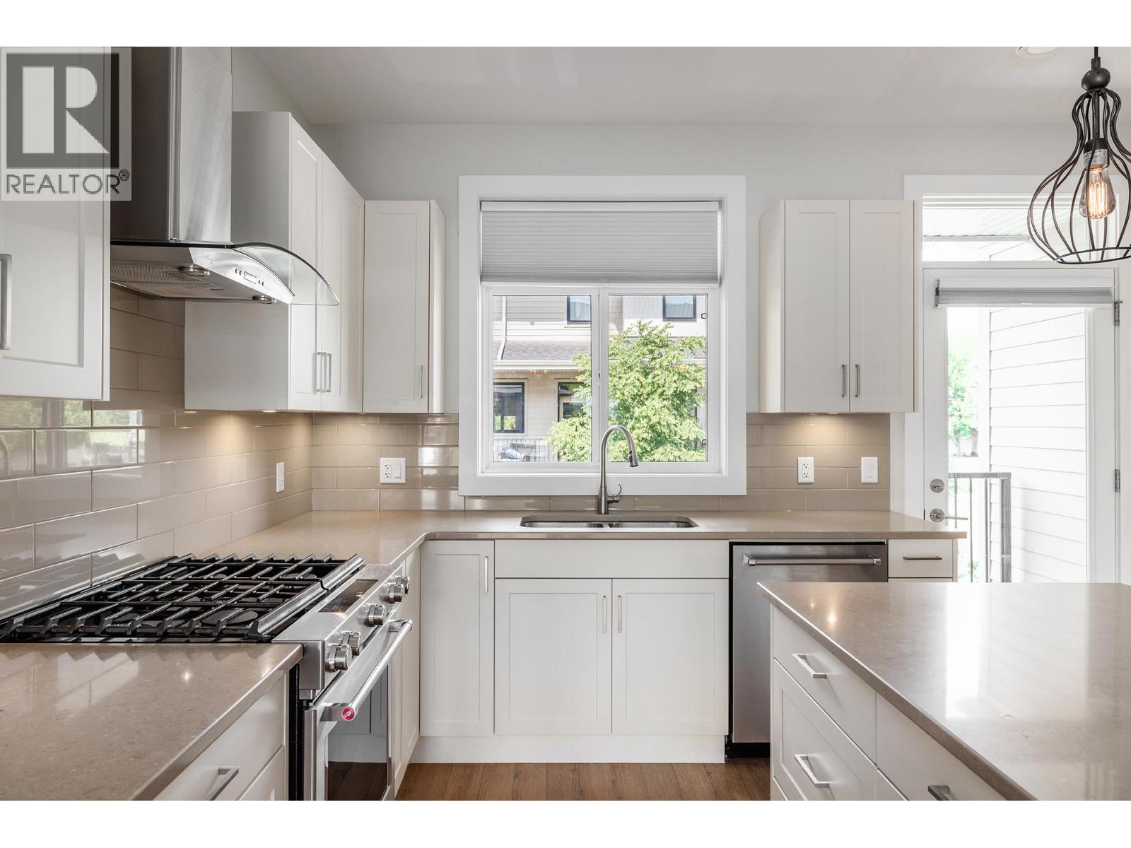 1102 Cameron Avenue Unit# 3, Kelowna, British Columbia  V1Y 0B2 - Photo 8 - 10376465