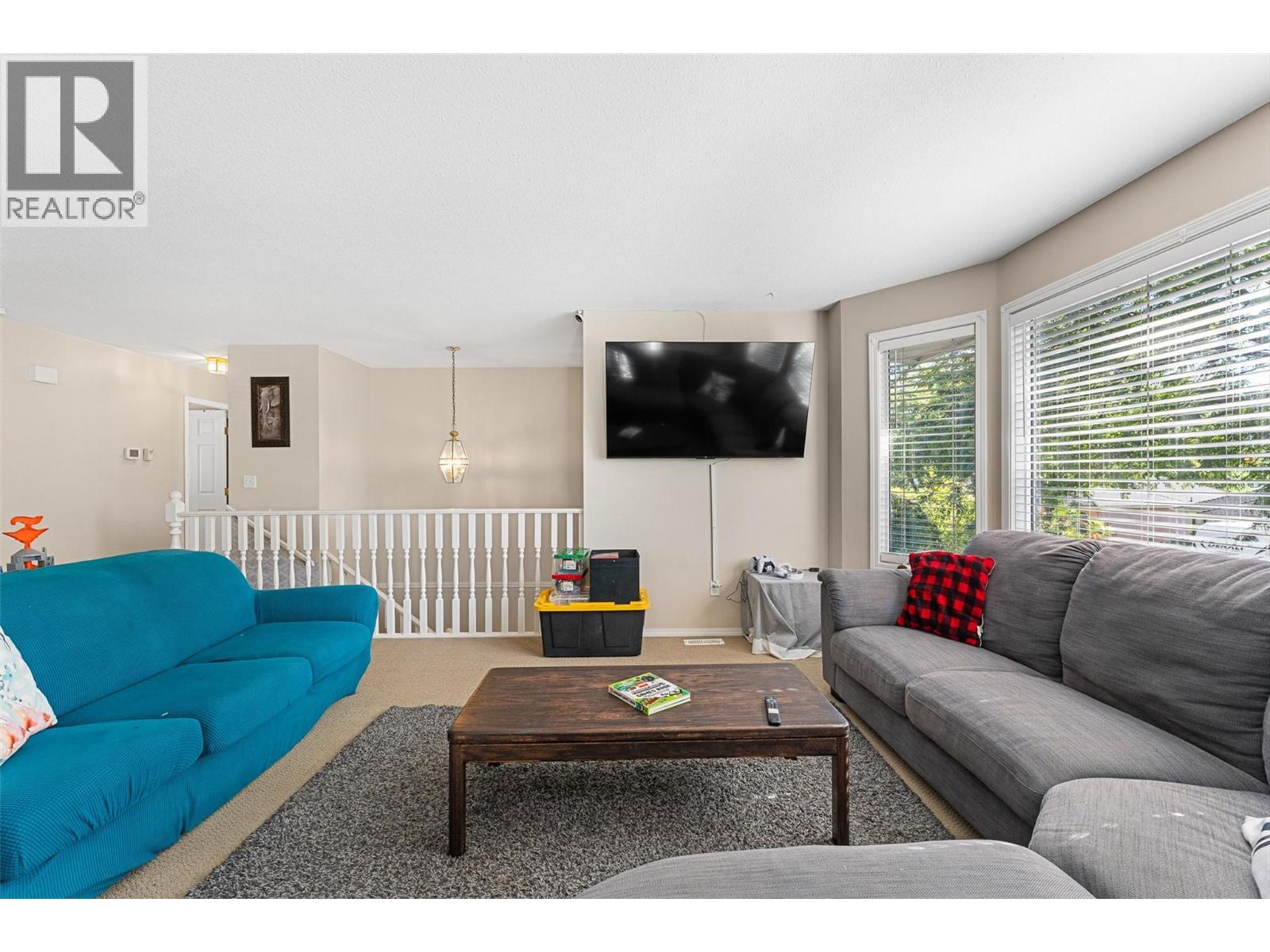 580 Spruceview Place N, Kelowna, British Columbia  V1V 1S7 - Photo 5 - 10376330