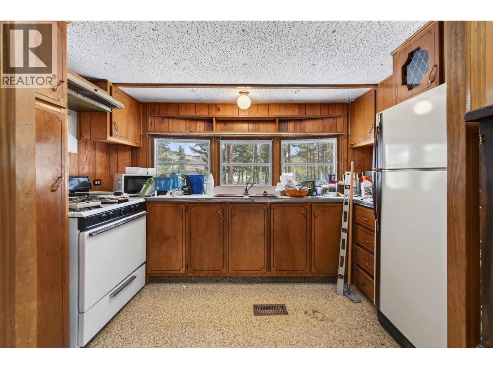 589 Wild Rose Drive, Merritt, British Columbia  V1K 1B8 - Photo 16 - 10376257