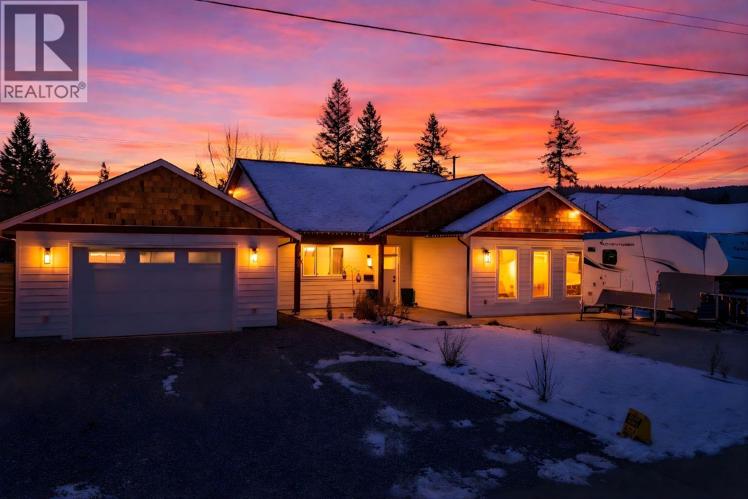 518 Oriole Way, Barriere, British Columbia  V0E 1E0 - Photo 2 - 10375540