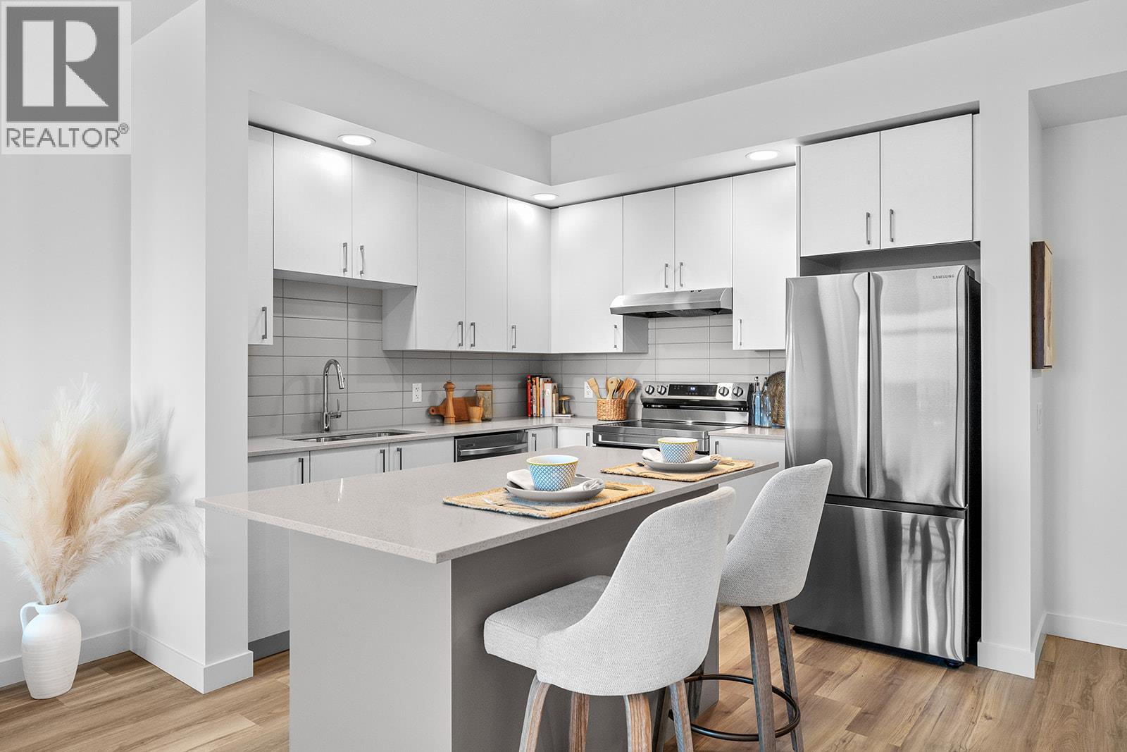 1111 Frost Road Unit# 309, Kelowna, British Columbia  V1W 0G8 - Photo 1 - 10375114