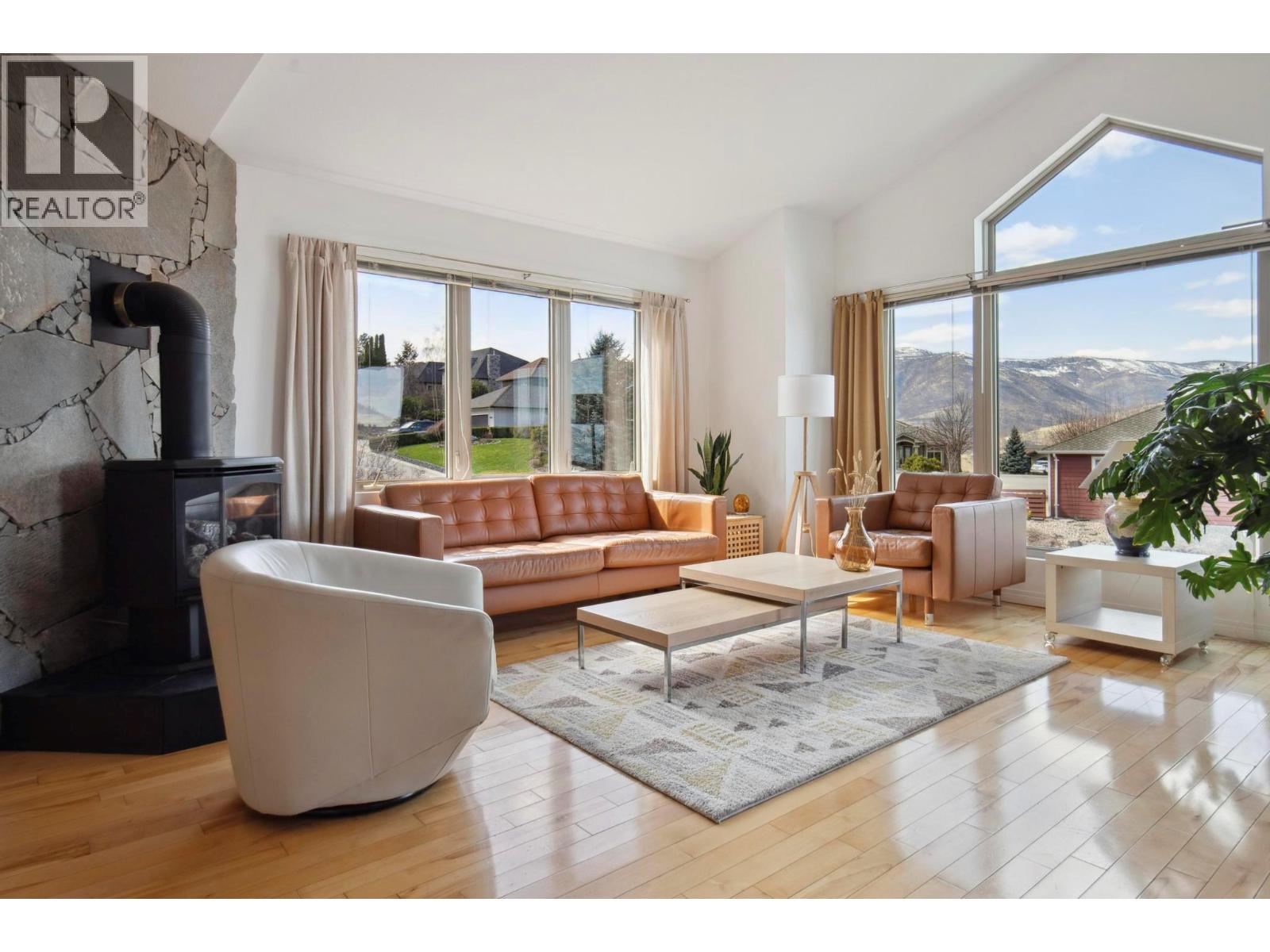 183 Magic Drive, Kelowna, British Columbia  V1V 1N2 - Photo 12 - 10376472