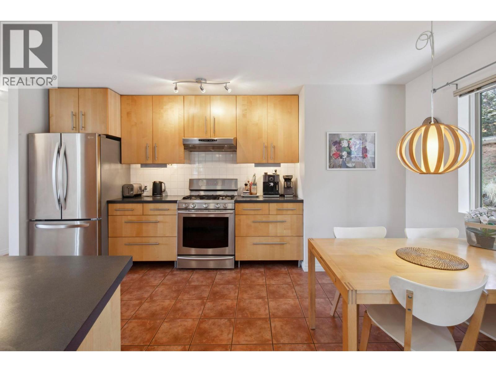 183 Magic Drive, Kelowna, British Columbia  V1V 1N2 - Photo 23 - 10376472