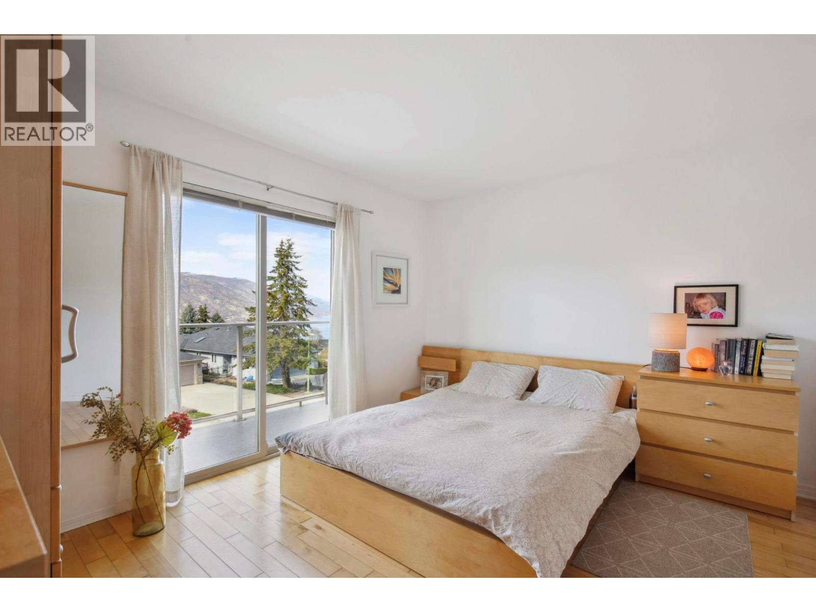 183 Magic Drive, Kelowna, British Columbia  V1V 1N2 - Photo 29 - 10376472