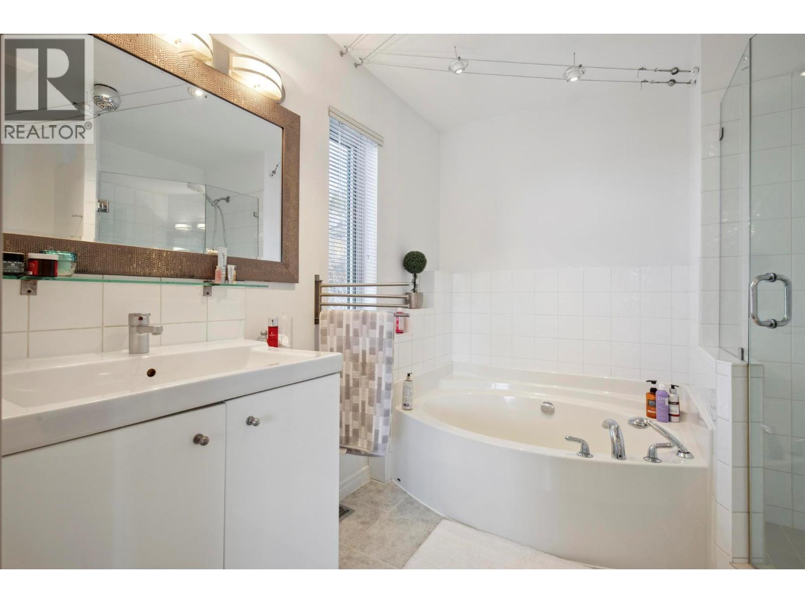 183 Magic Drive, Kelowna, British Columbia  V1V 1N2 - Photo 31 - 10376472