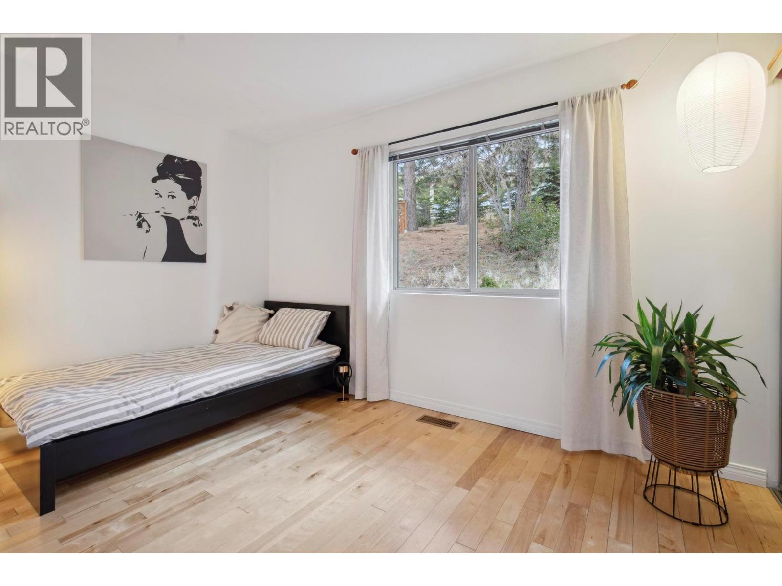 183 Magic Drive, Kelowna, British Columbia  V1V 1N2 - Photo 32 - 10376472