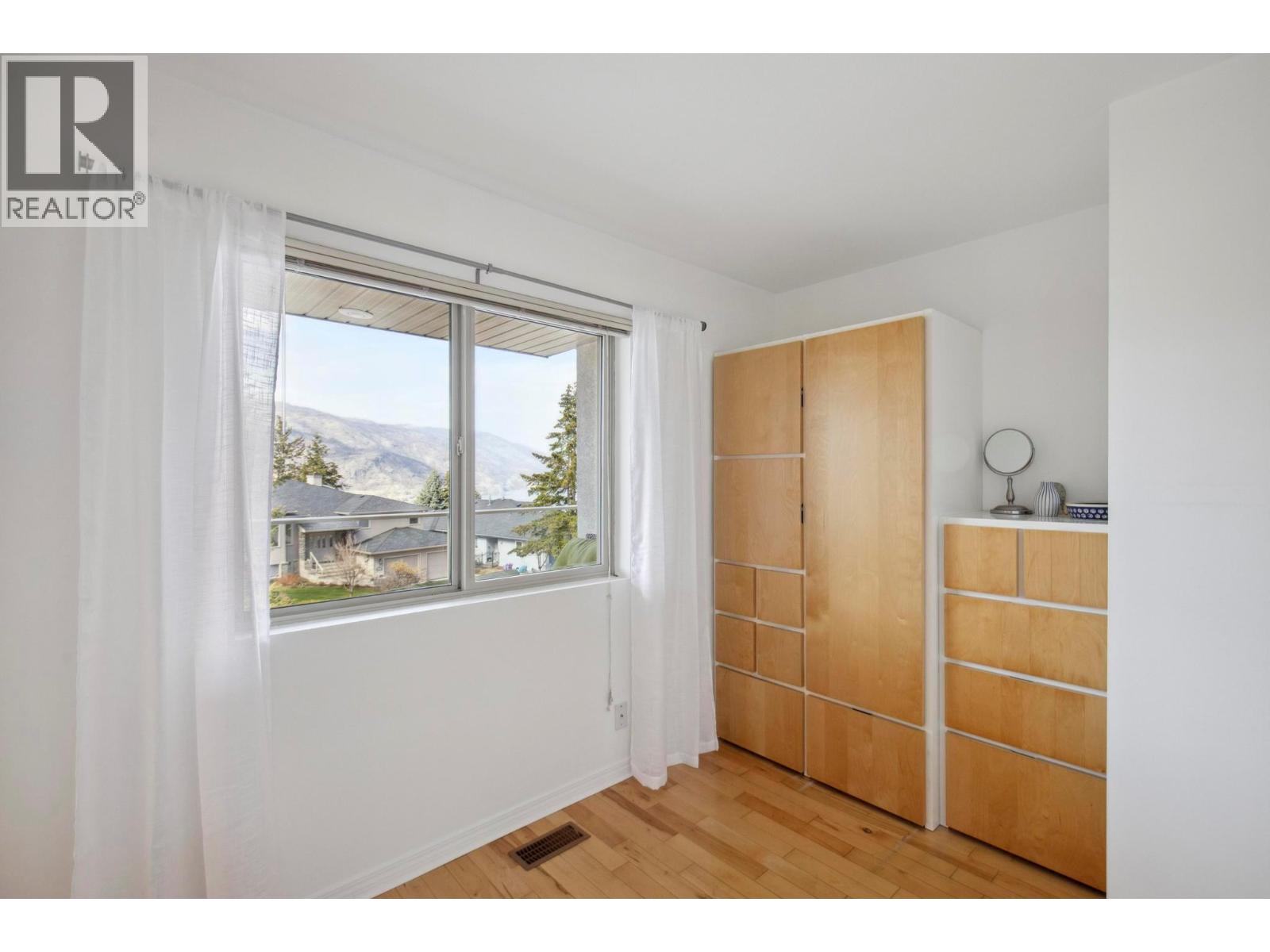 183 Magic Drive, Kelowna, British Columbia  V1V 1N2 - Photo 34 - 10376472