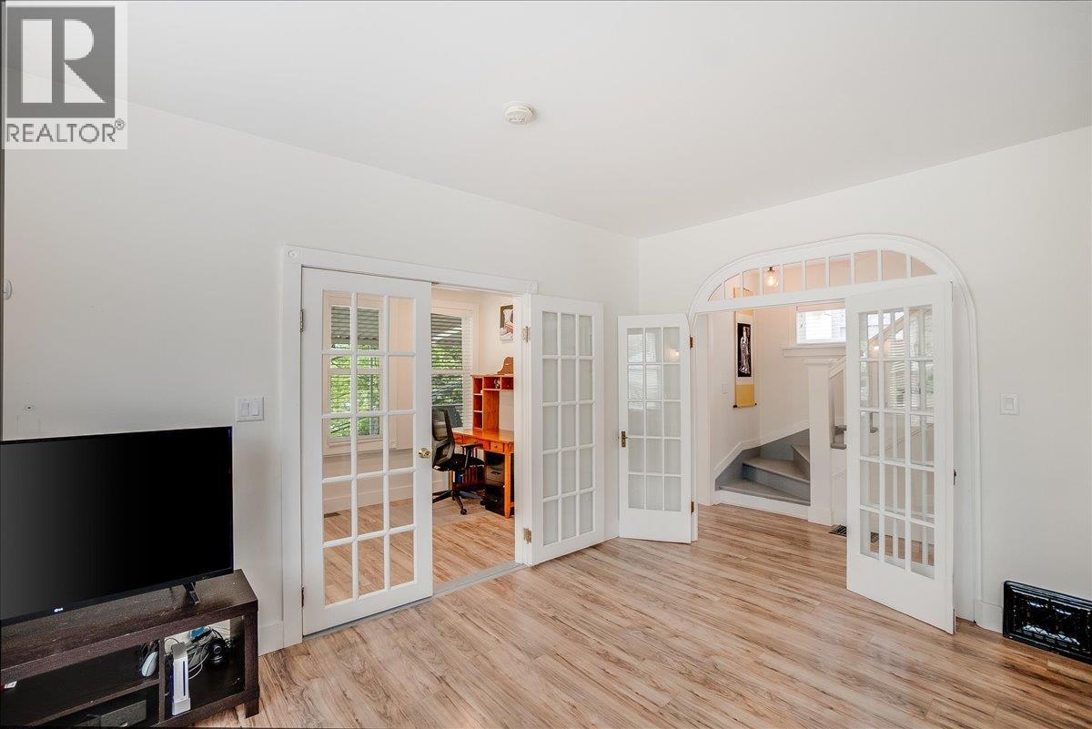 1667 Cedar Avenue, Trail, British Columbia  V1R 4C9 - Photo 23 - 10376355