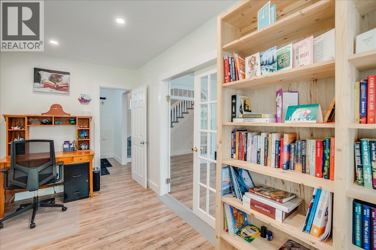 1667 Cedar Avenue, Trail, British Columbia  V1R 4C9 - Photo 24 - 10376355