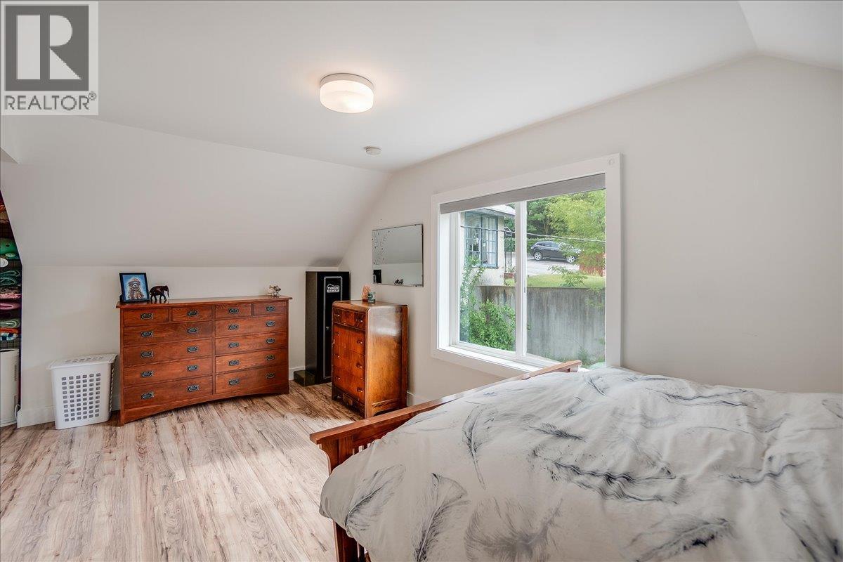 1667 Cedar Avenue, Trail, British Columbia  V1R 4C9 - Photo 32 - 10376355