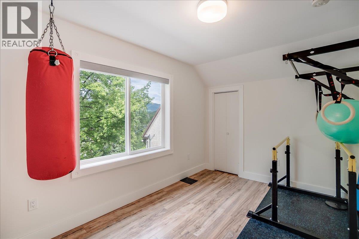 1667 Cedar Avenue, Trail, British Columbia  V1R 4C9 - Photo 35 - 10376355