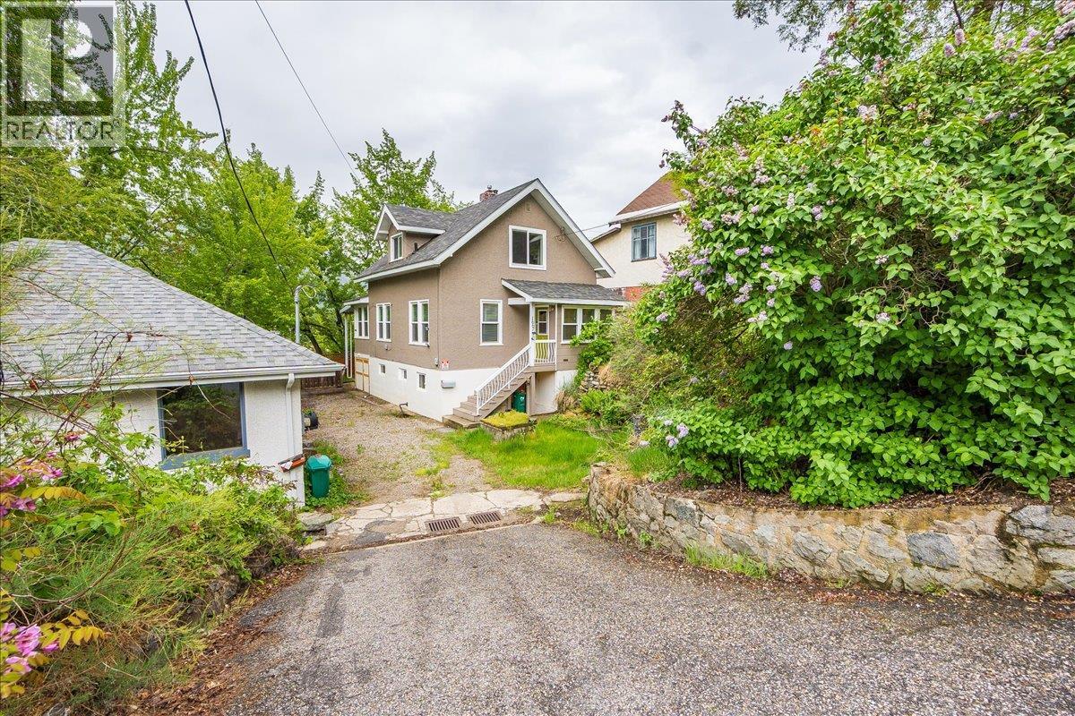 1667 Cedar Avenue, Trail, British Columbia  V1R 4C9 - Photo 47 - 10376355