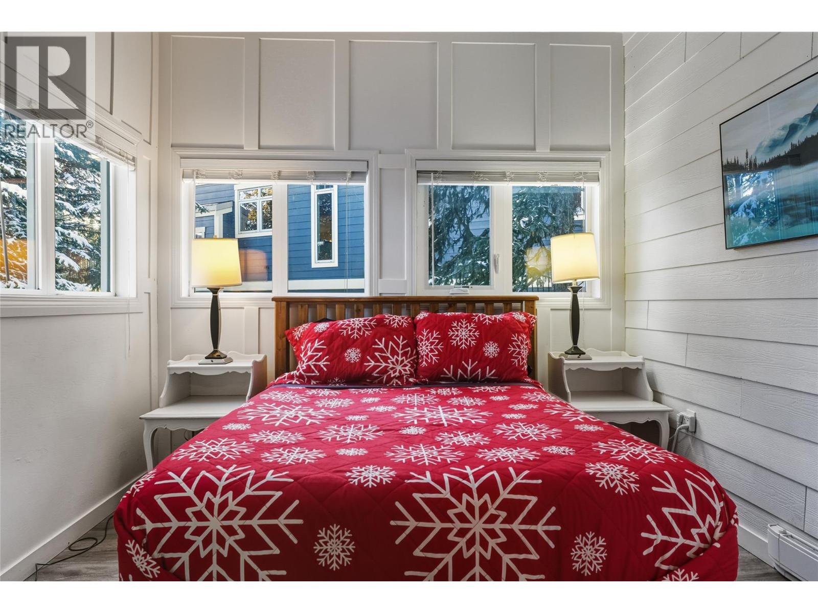 725 Monashee Road, Silver Star, British Columbia  V1B 0S5 - Photo 17 - 10376127