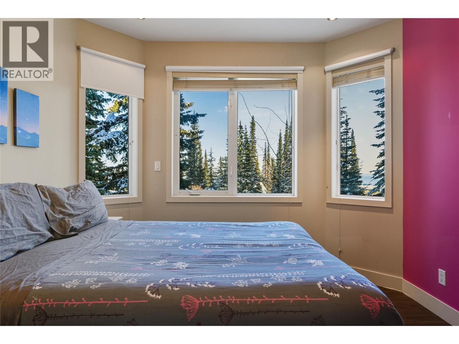 725 Monashee Road, Silver Star, British Columbia  V1B 0S5 - Photo 25 - 10376127