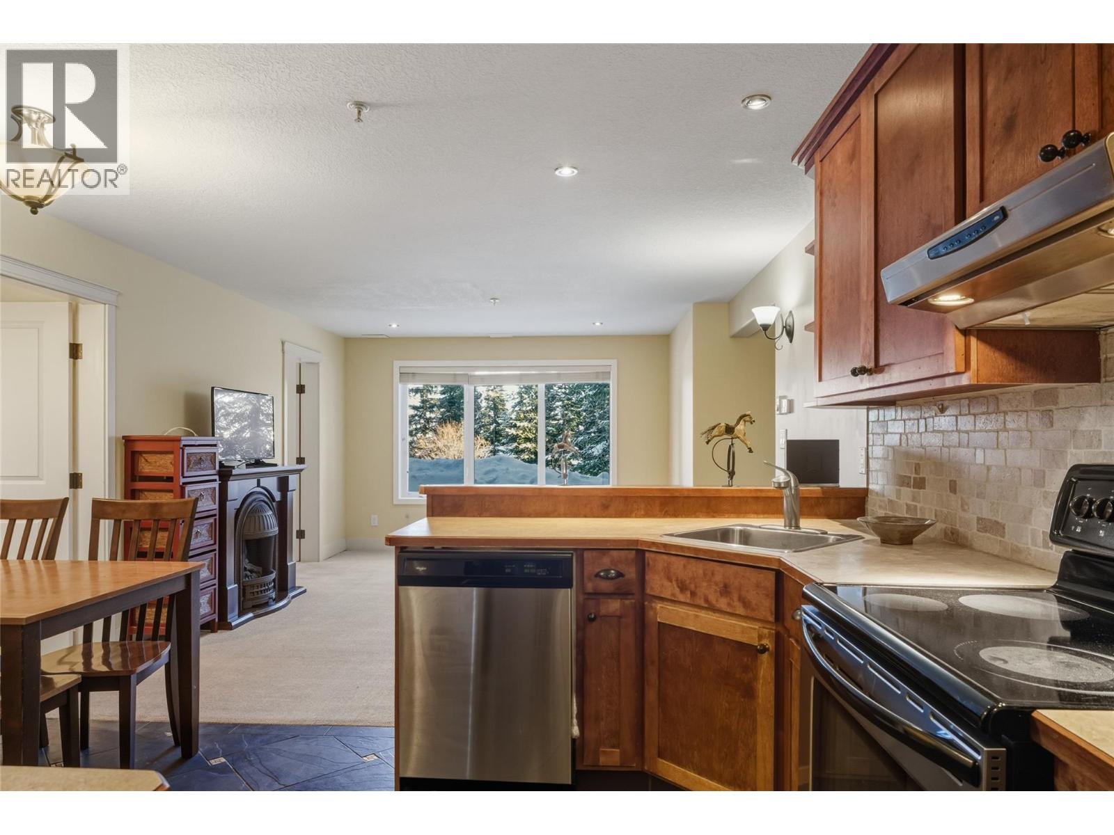 725 Monashee Road, Silver Star, British Columbia  V1B 0S5 - Photo 41 - 10376127