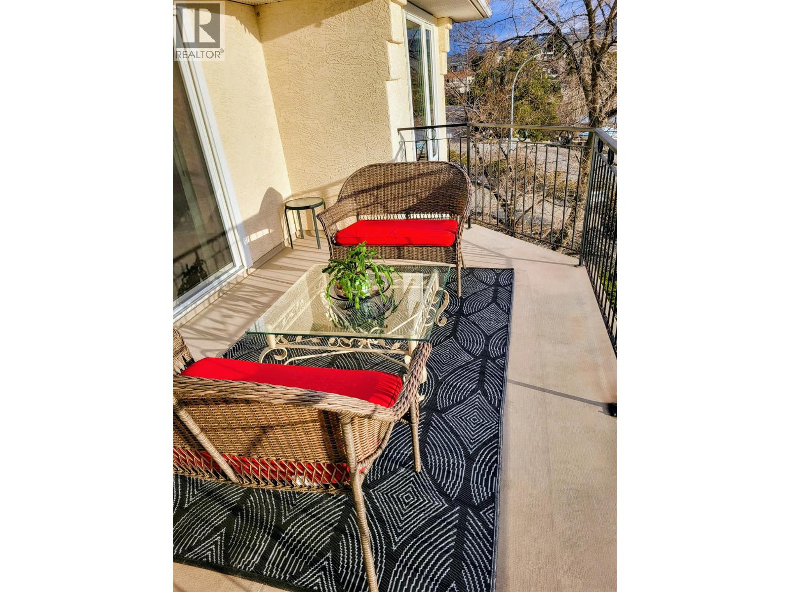 6809 Cameo Drive N, Vernon, British Columbia  V1H 1N9 - Photo 18 - 10375171