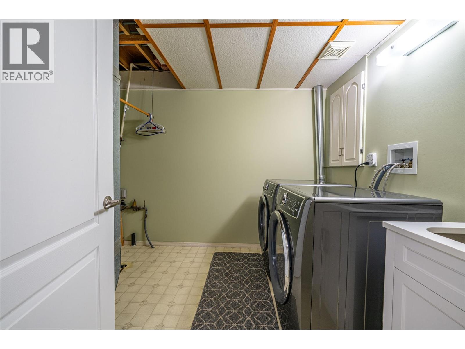 6809 Cameo Drive N, Vernon, British Columbia  V1H 1N9 - Photo 34 - 10375171