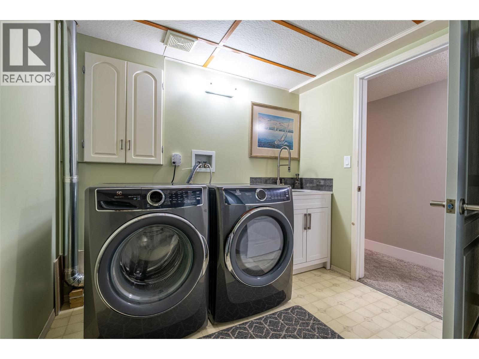 6809 Cameo Drive N, Vernon, British Columbia  V1H 1N9 - Photo 36 - 10375171