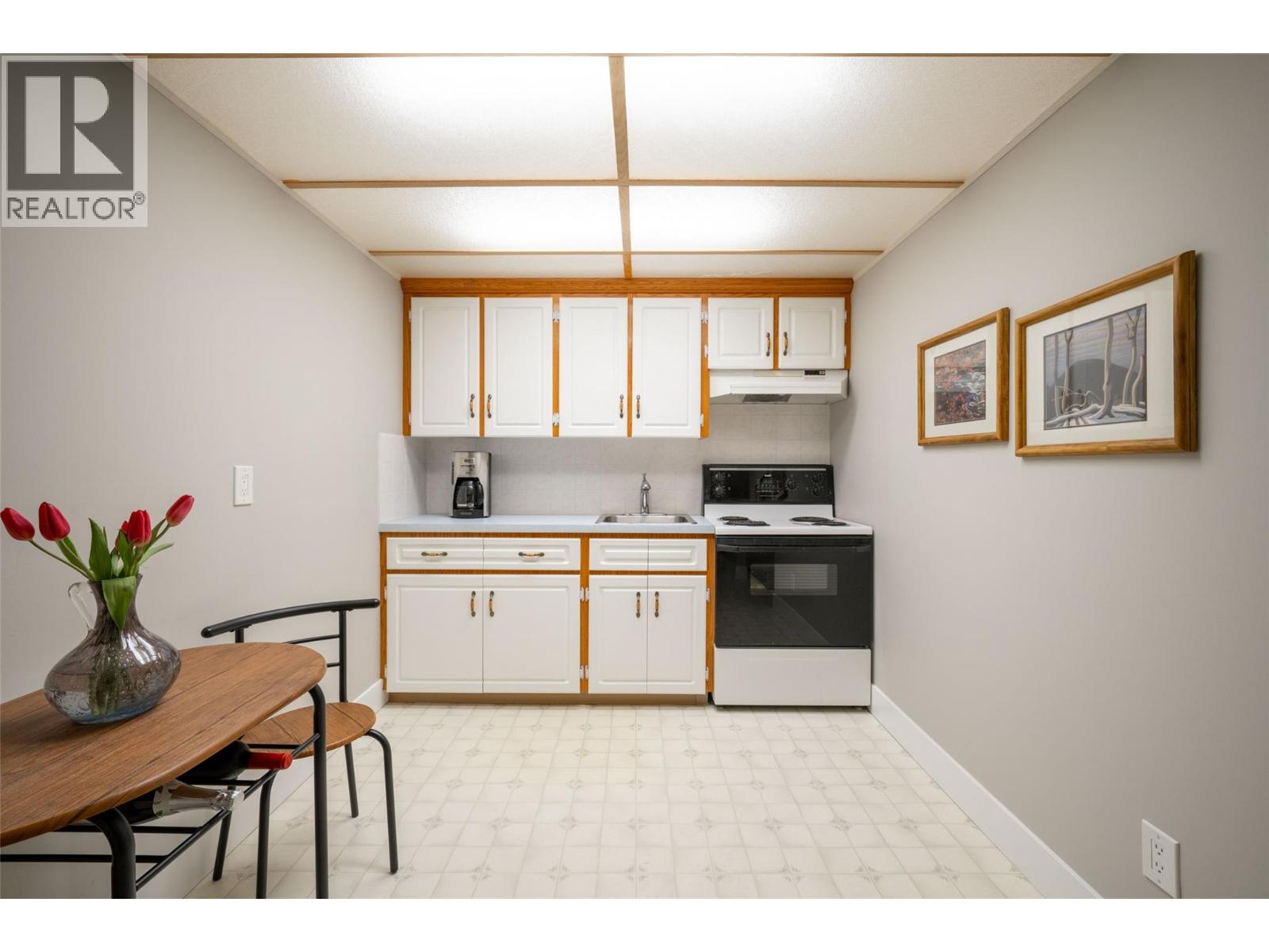 6809 Cameo Drive N, Vernon, British Columbia  V1H 1N9 - Photo 39 - 10375171