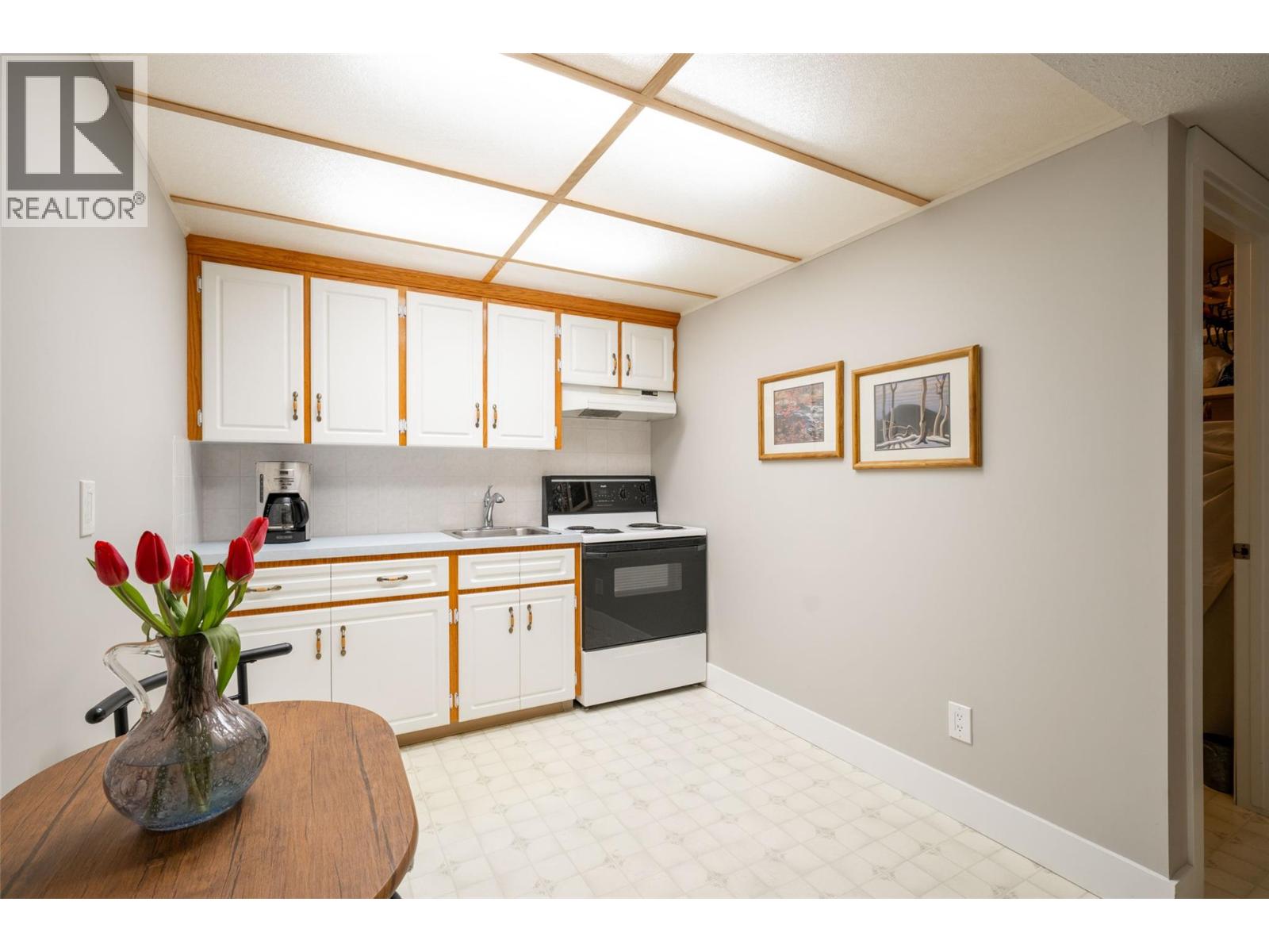 6809 Cameo Drive N, Vernon, British Columbia  V1H 1N9 - Photo 40 - 10375171