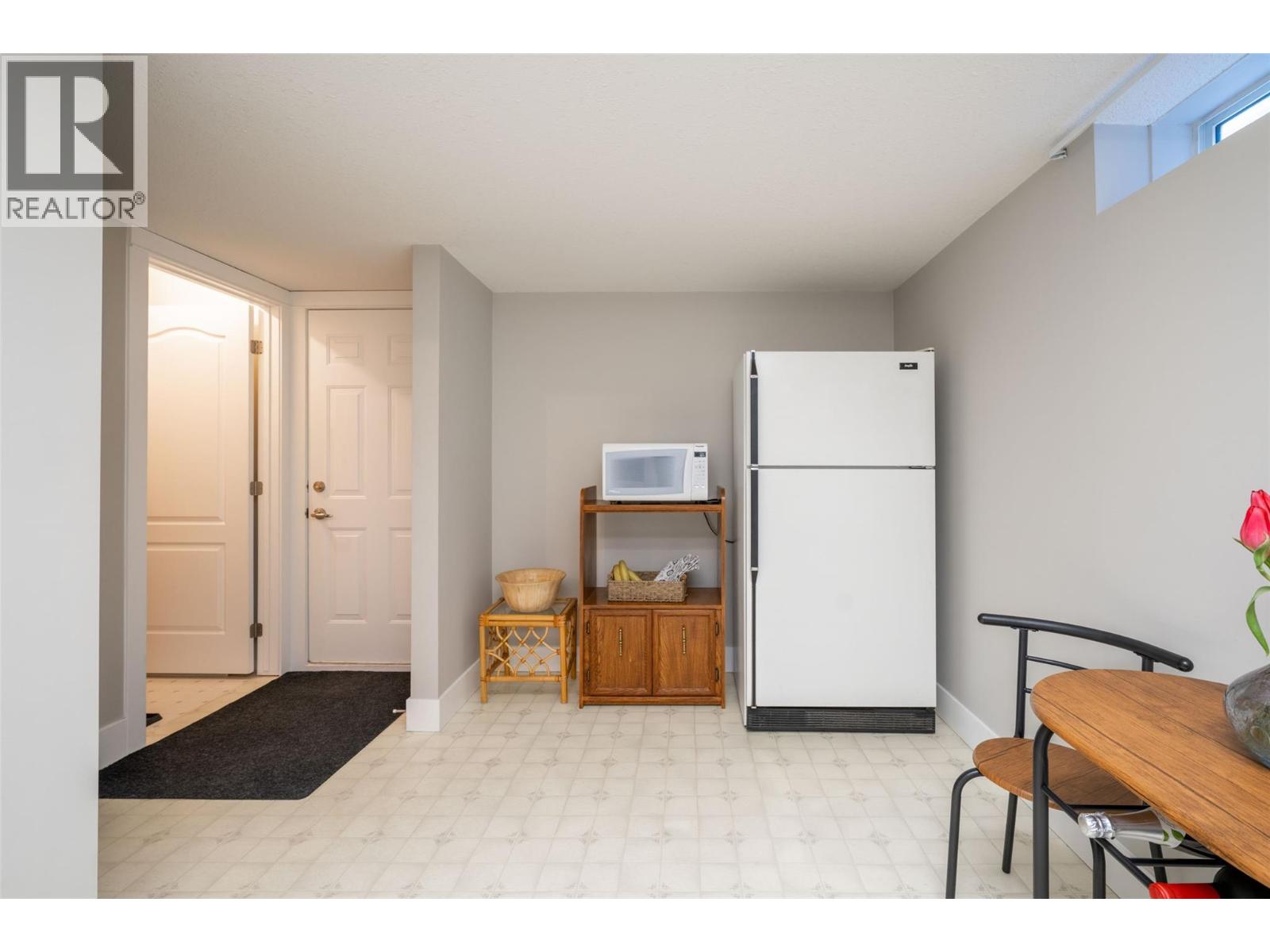 6809 Cameo Drive N, Vernon, British Columbia  V1H 1N9 - Photo 41 - 10375171