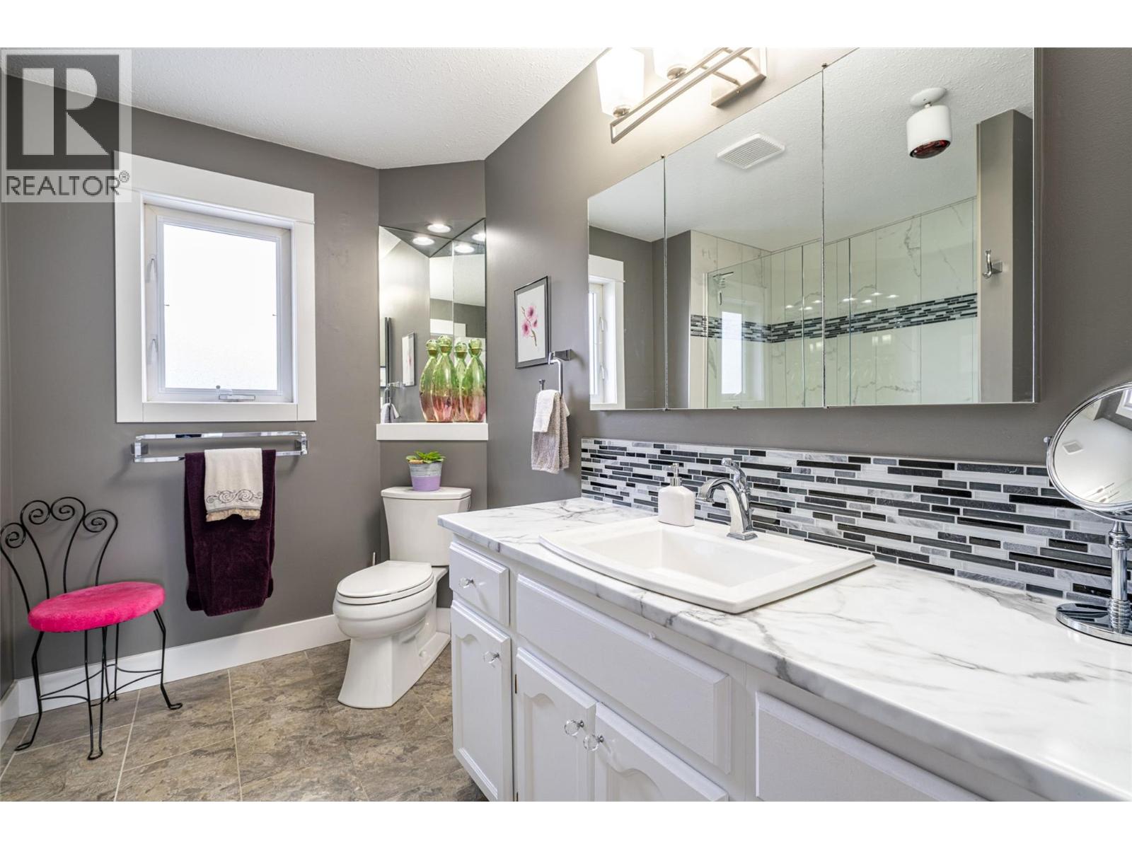 6809 Cameo Drive N, Vernon, British Columbia  V1H 1N9 - Photo 56 - 10375171