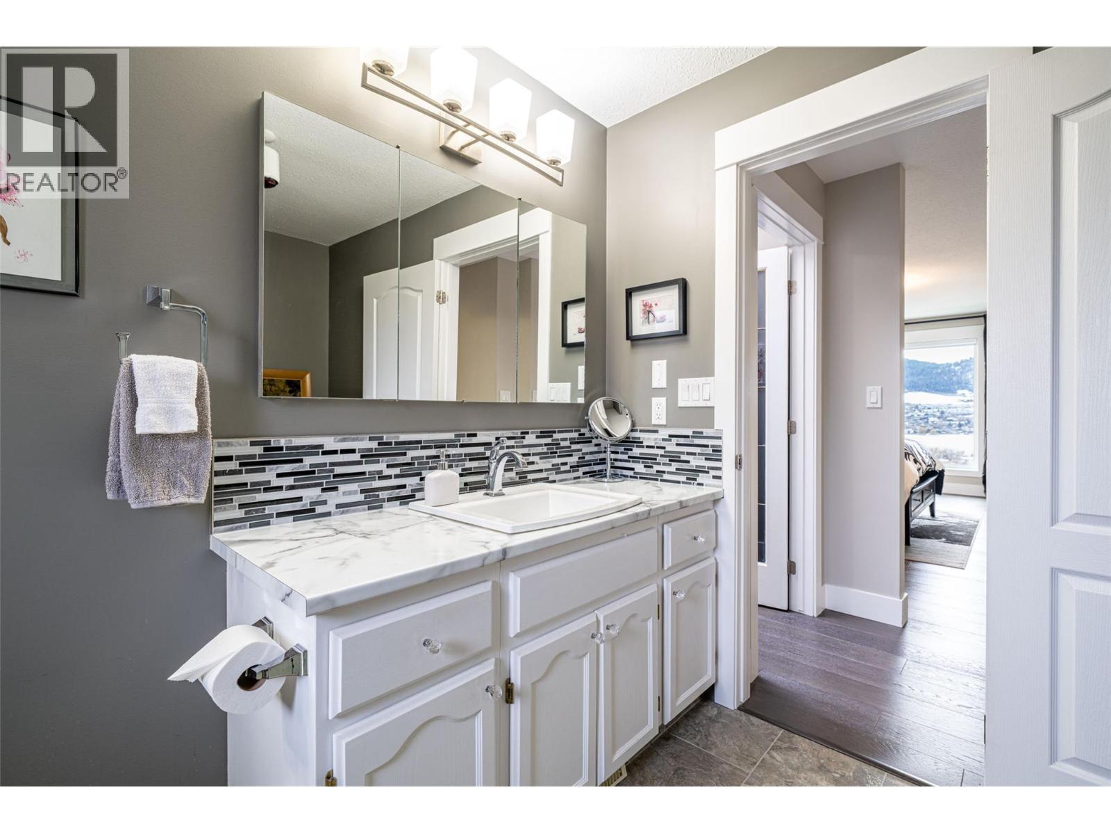 6809 Cameo Drive N, Vernon, British Columbia  V1H 1N9 - Photo 58 - 10375171