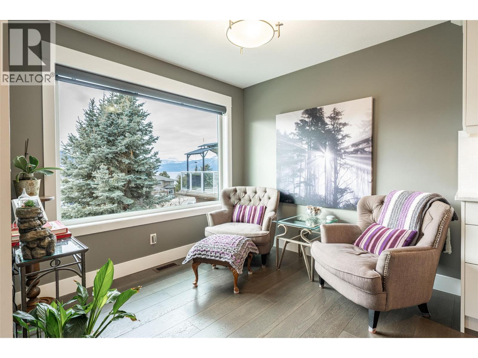 6809 Cameo Drive N, Vernon, British Columbia  V1H 1N9 - Photo 6 - 10375171