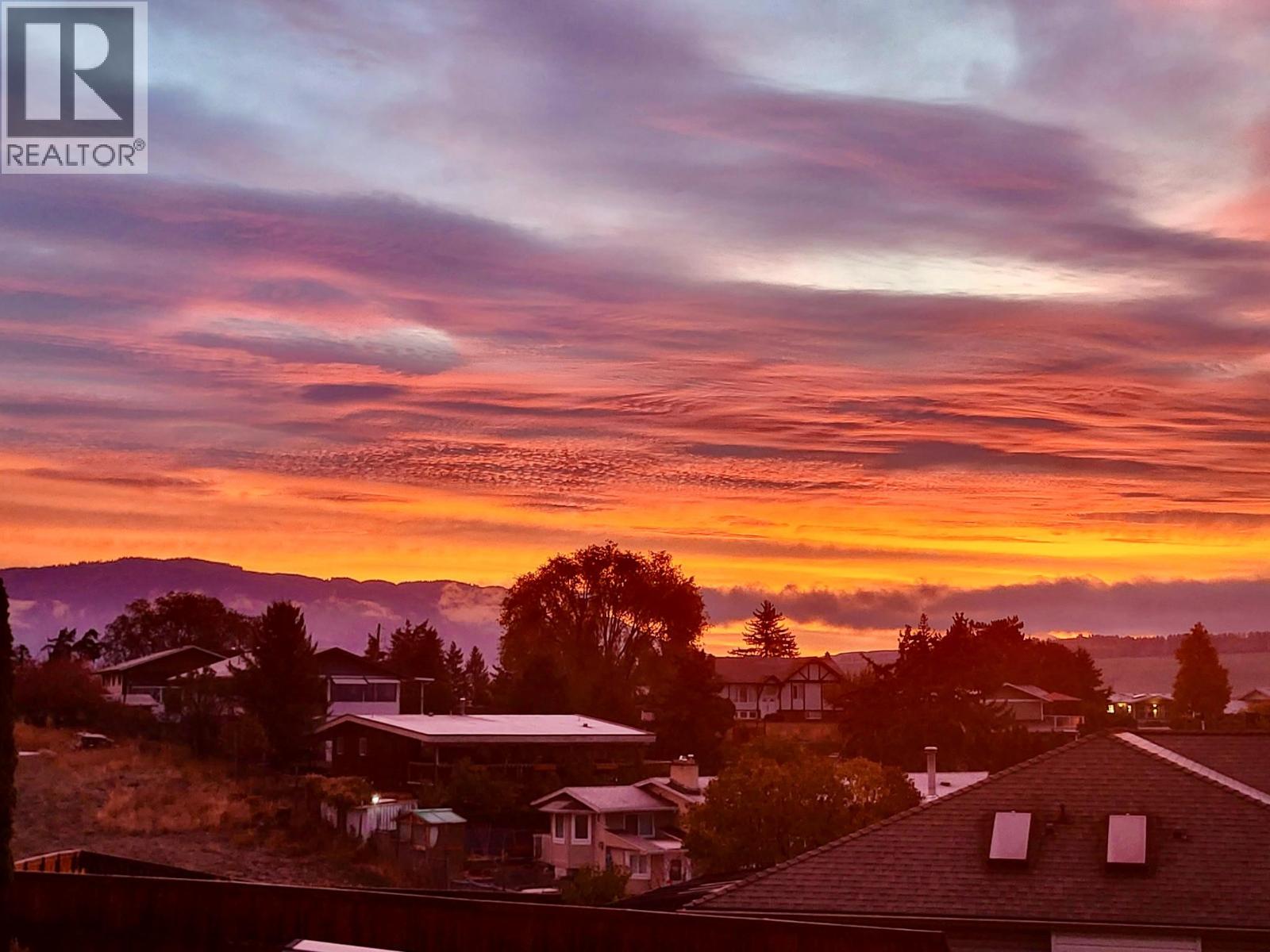 6809 Cameo Drive N, Vernon, British Columbia  V1H 1N9 - Photo 7 - 10375171