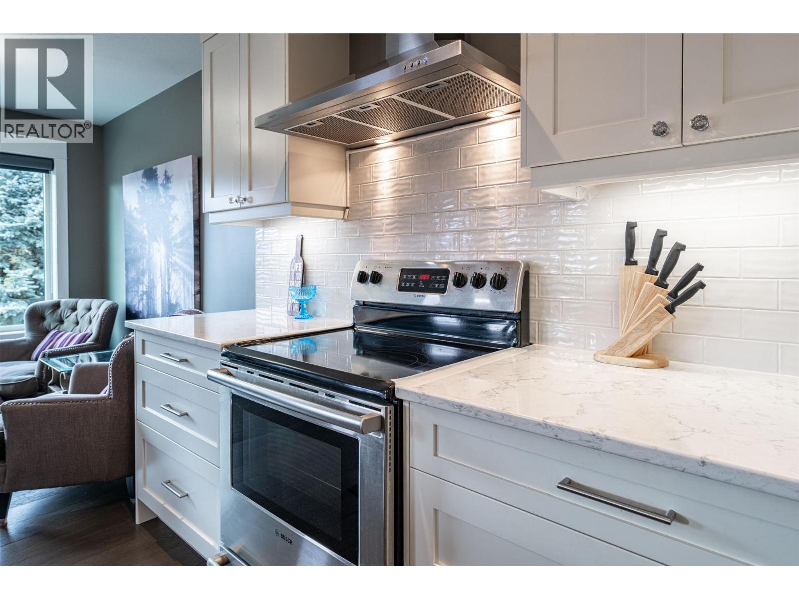 6809 Cameo Drive N, Vernon, British Columbia  V1H 1N9 - Photo 72 - 10375171