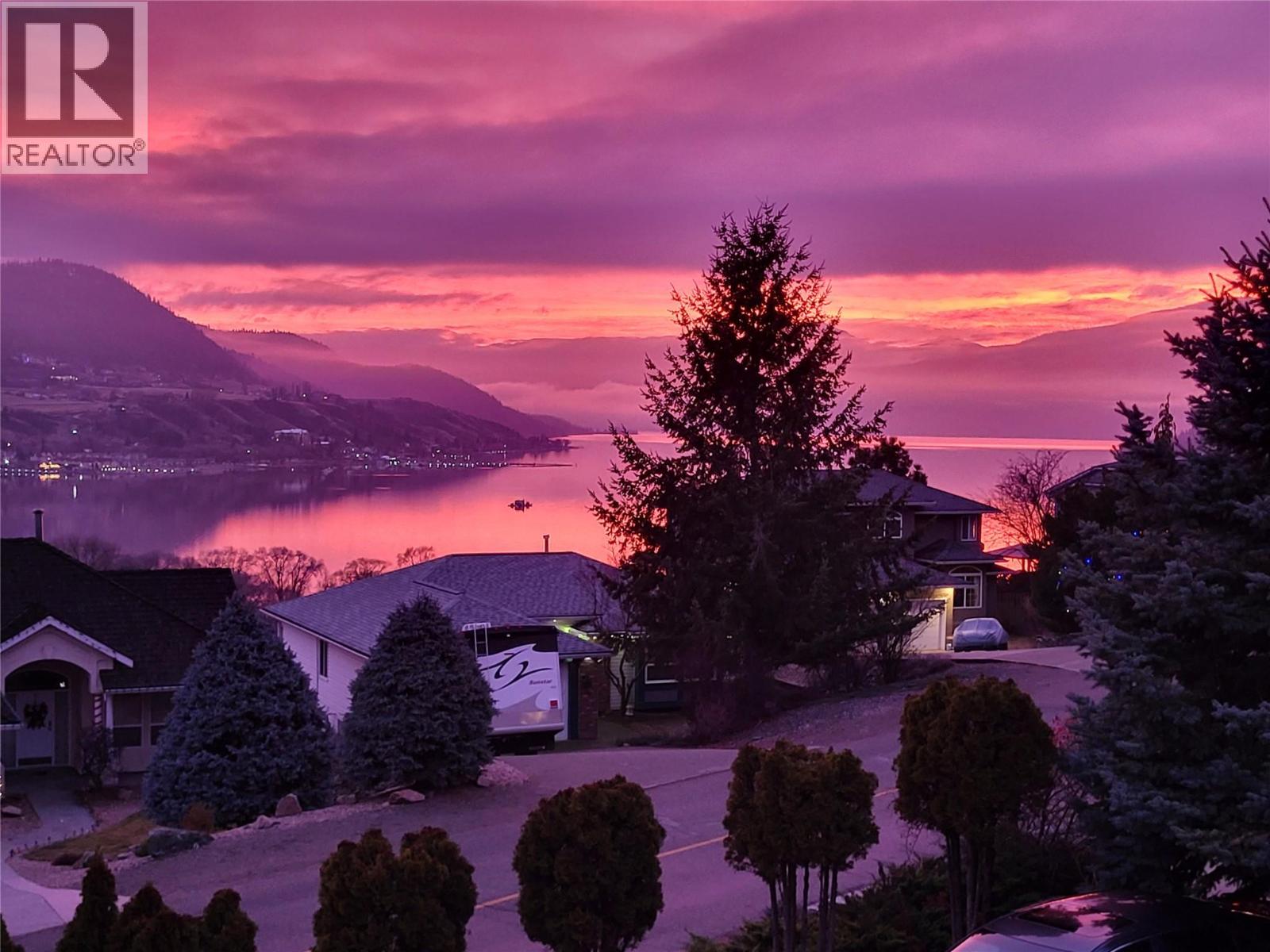 6809 Cameo Drive N, Vernon, British Columbia  V1H 1N9 - Photo 8 - 10375171