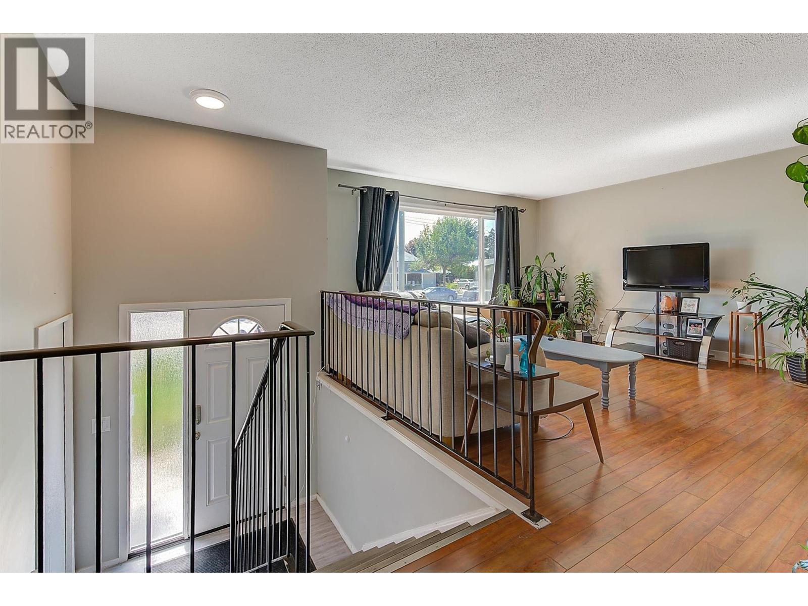 280 Holbrook Road W, Kelowna, British Columbia  V1W 4S2 - Photo 4 - 10376419