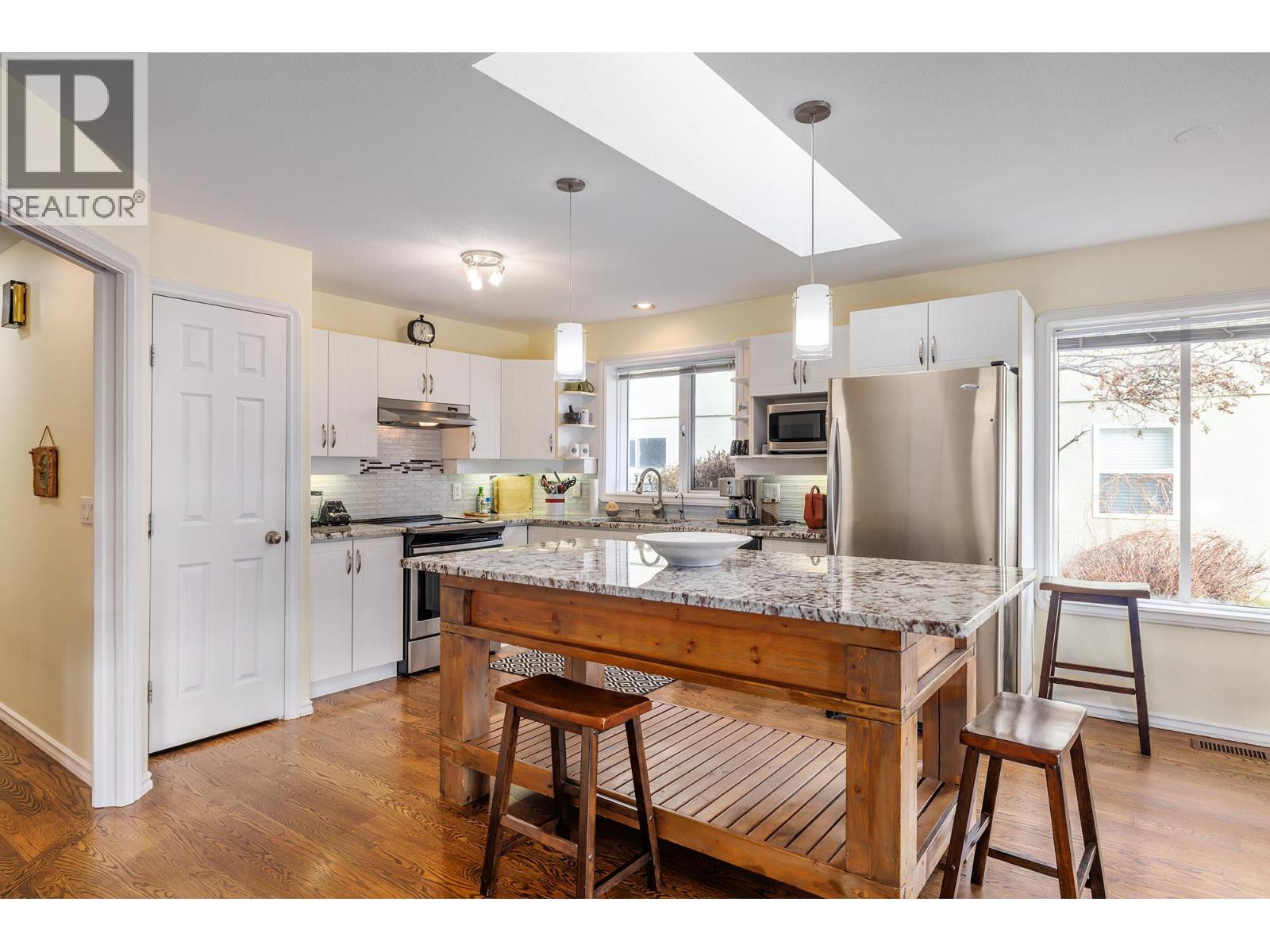 452 Glen Pine Court Unit# 19, Kelowna, British Columbia  V1V 1W7 - Photo 5 - 10376302