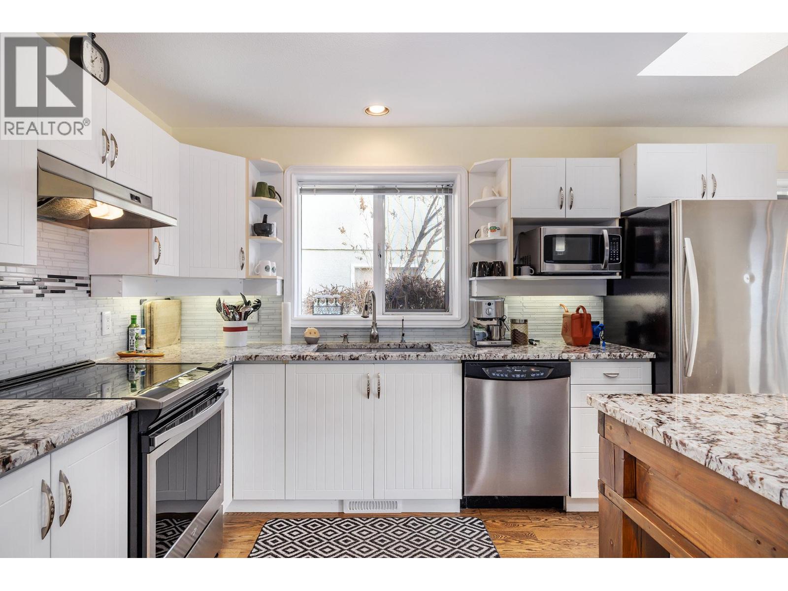 452 Glen Pine Court Unit# 19, Kelowna, British Columbia  V1V 1W7 - Photo 6 - 10376302