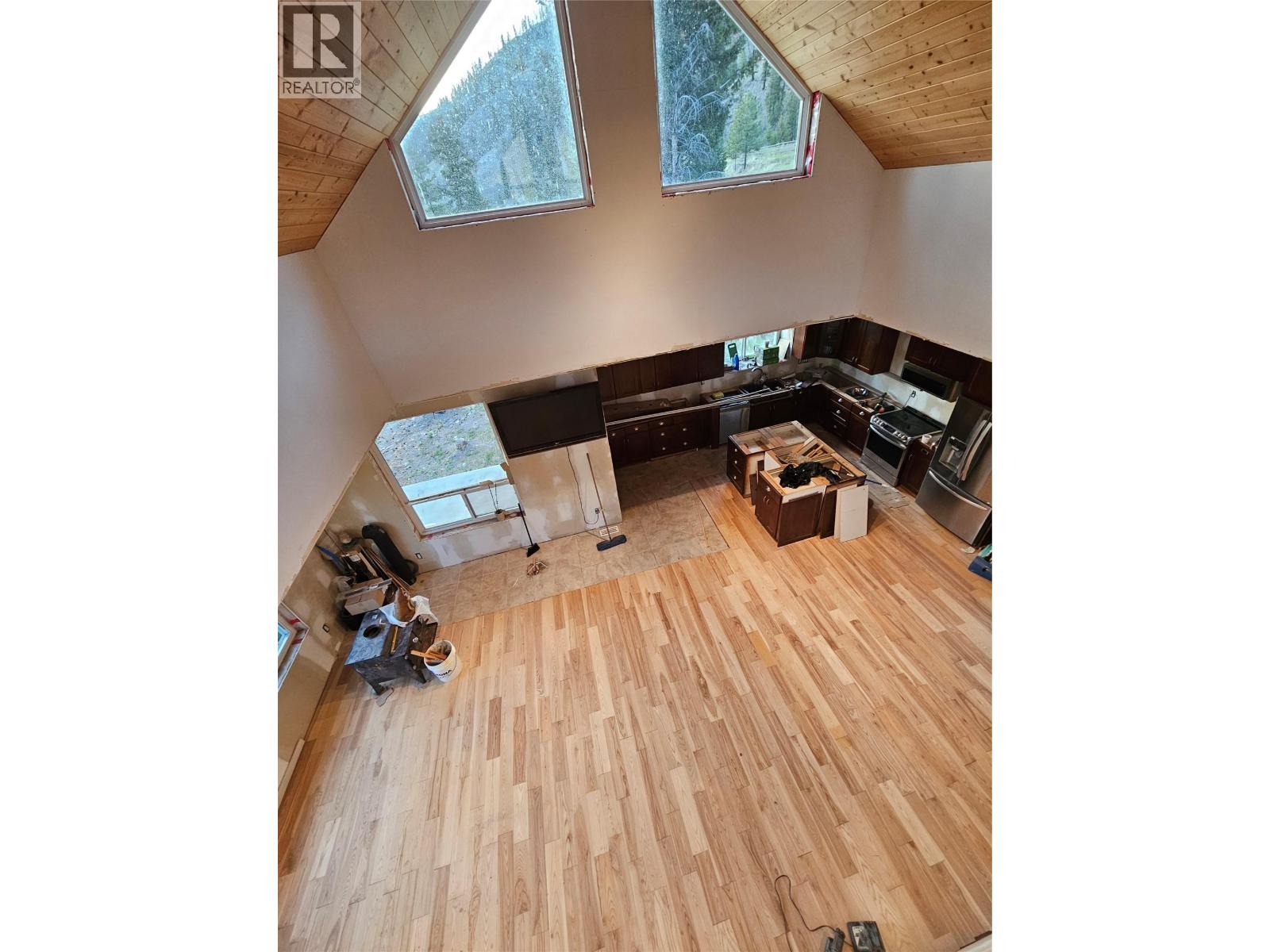 1600 Loon Lake Road, Cache Creek, British Columbia  V0K 1H0 - Photo 3 - 10376494