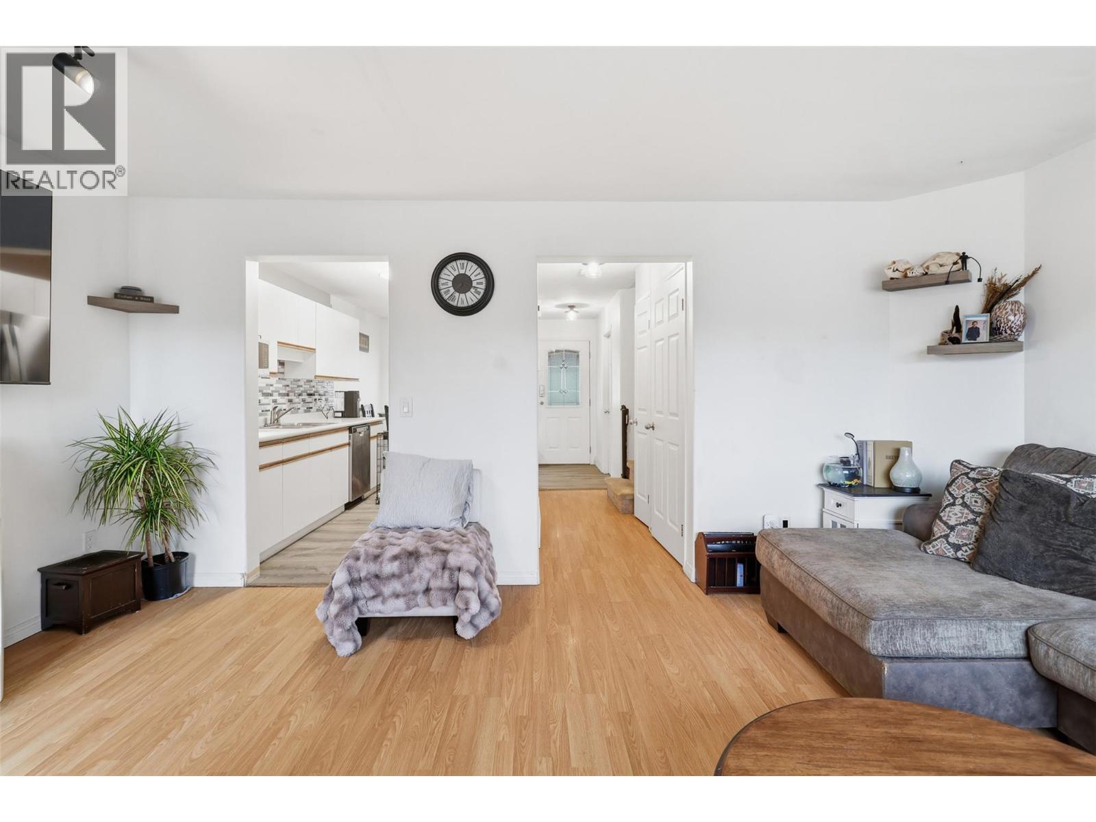 383 Columbia  W Street Unit# 13, Kamloops, British Columbia  V2C 1K5 - Photo 7 - 10376470