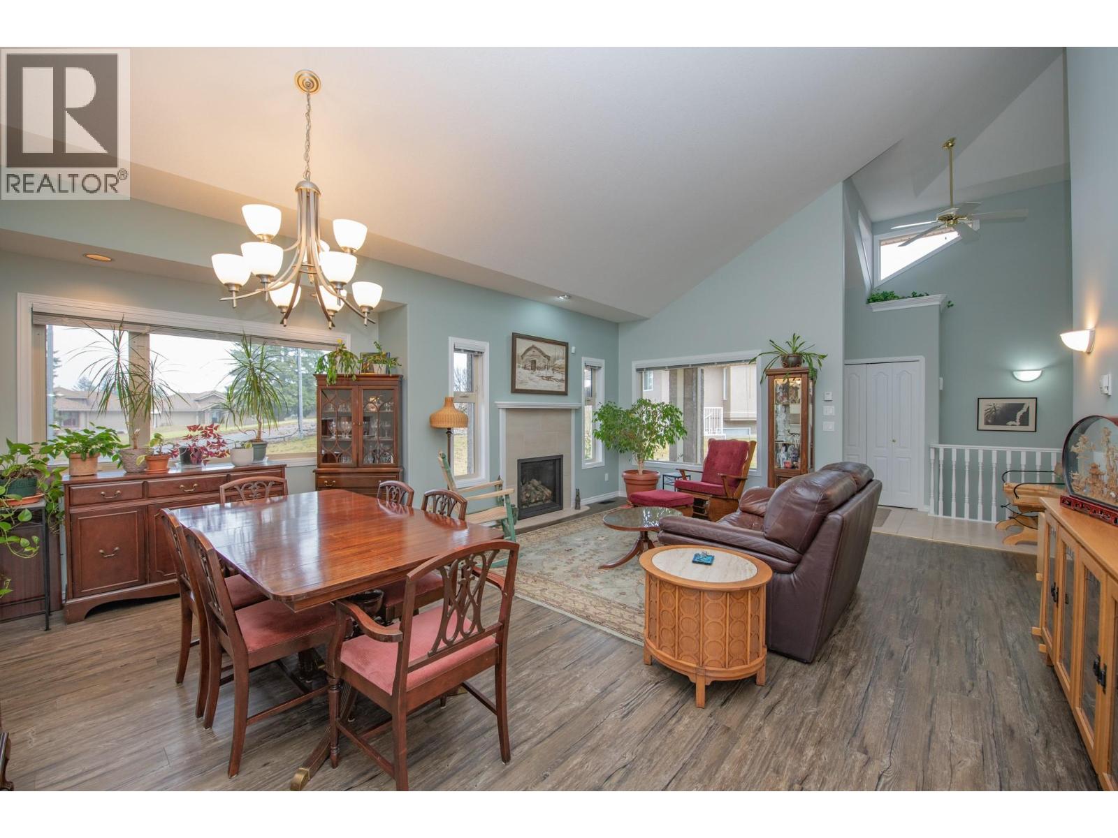 2550 Golf Course Drive Unit# 6, Blind Bay, British Columbia  V0E 1H1 - Photo 12 - 10374228