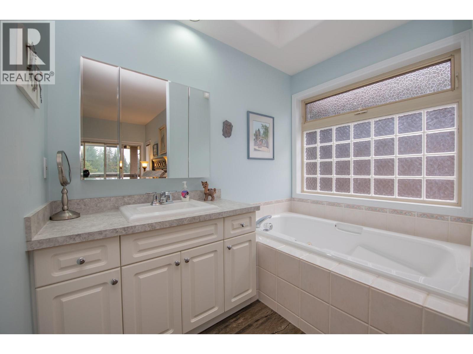 2550 Golf Course Drive Unit# 6, Blind Bay, British Columbia  V0E 1H1 - Photo 30 - 10374228