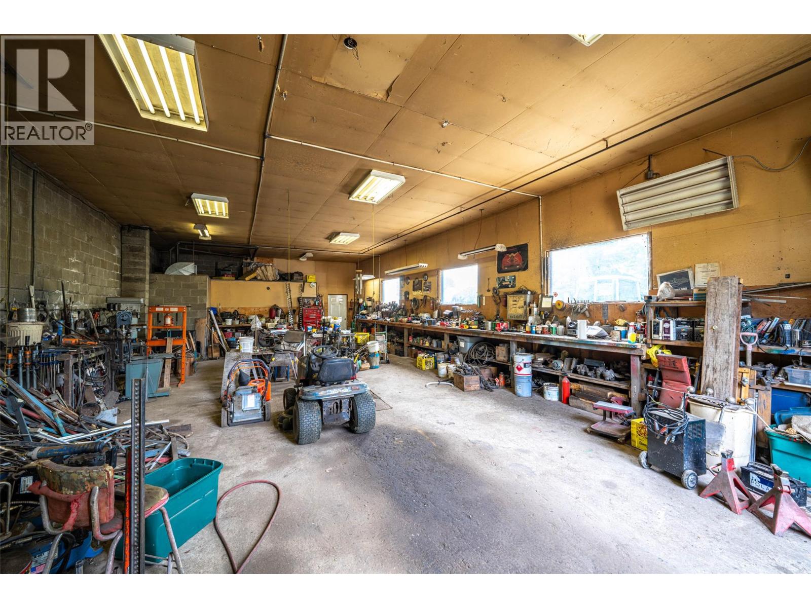 5541 Dixon Dam Road, Vernon, British Columbia  V1B 3J7 - Photo 22 - 10376453