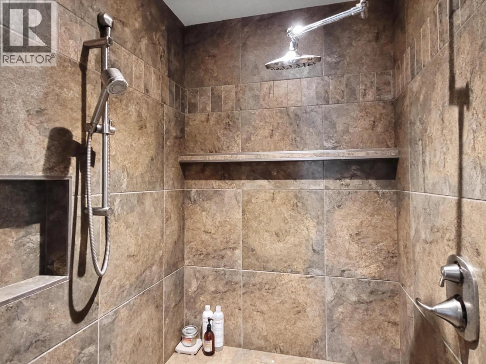 8170 Plotnikoff Road, Grand Forks, British Columbia  V0H 1H2 - Photo 22 - 10376518