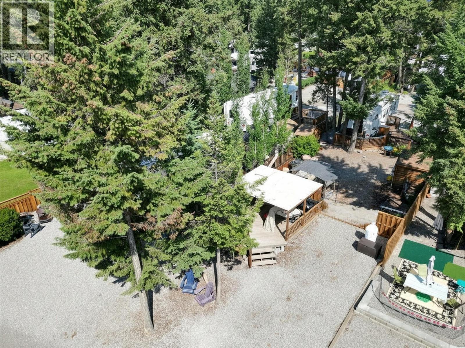 4868 Riverview Drive Unit# 55, Edgewater, British Columbia  V0A 1E0 - Photo 1 - 10376471