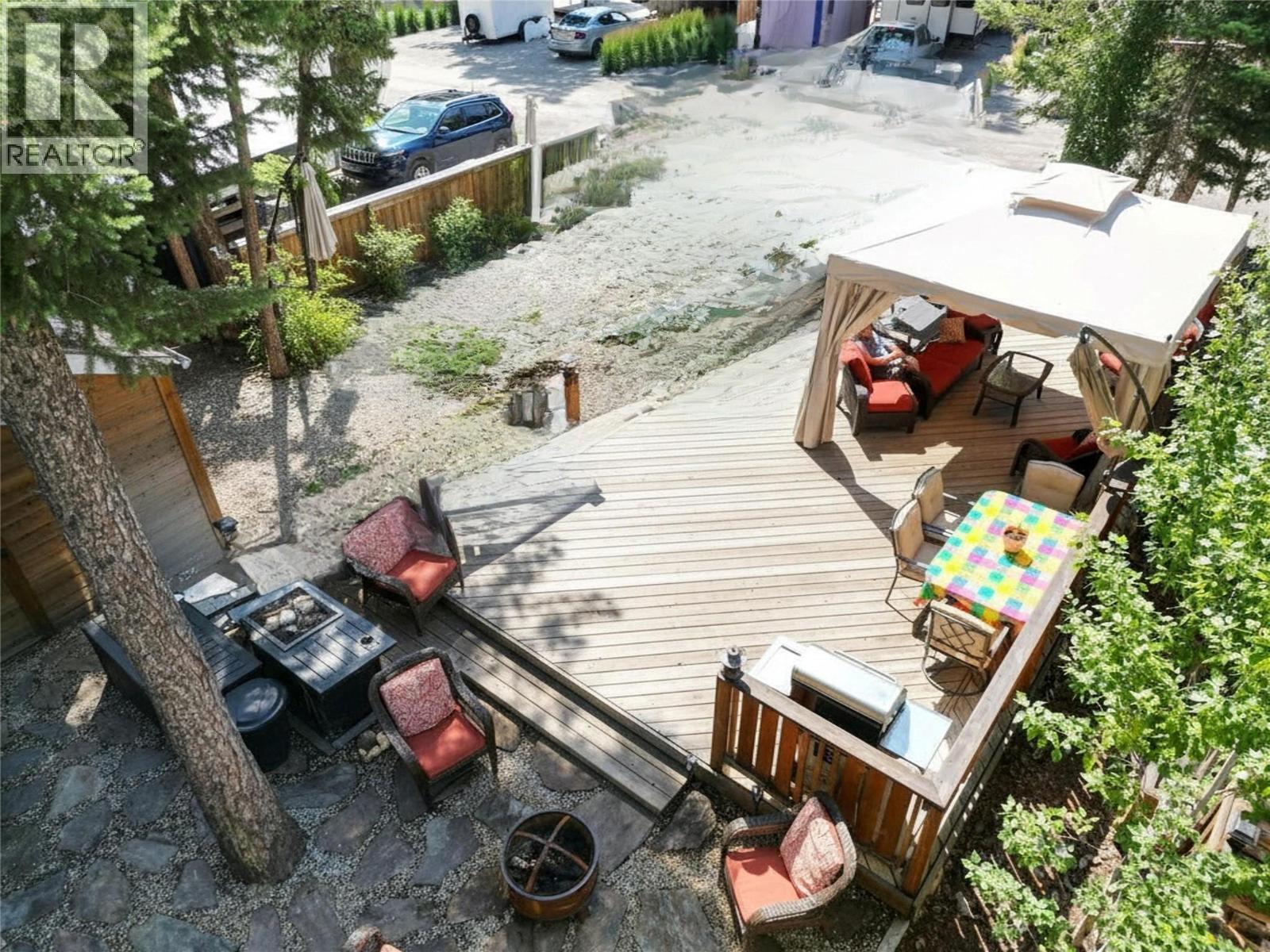 4868 Riverview Drive Unit# 55, Edgewater, British Columbia  V0A 1E0 - Photo 3 - 10376471