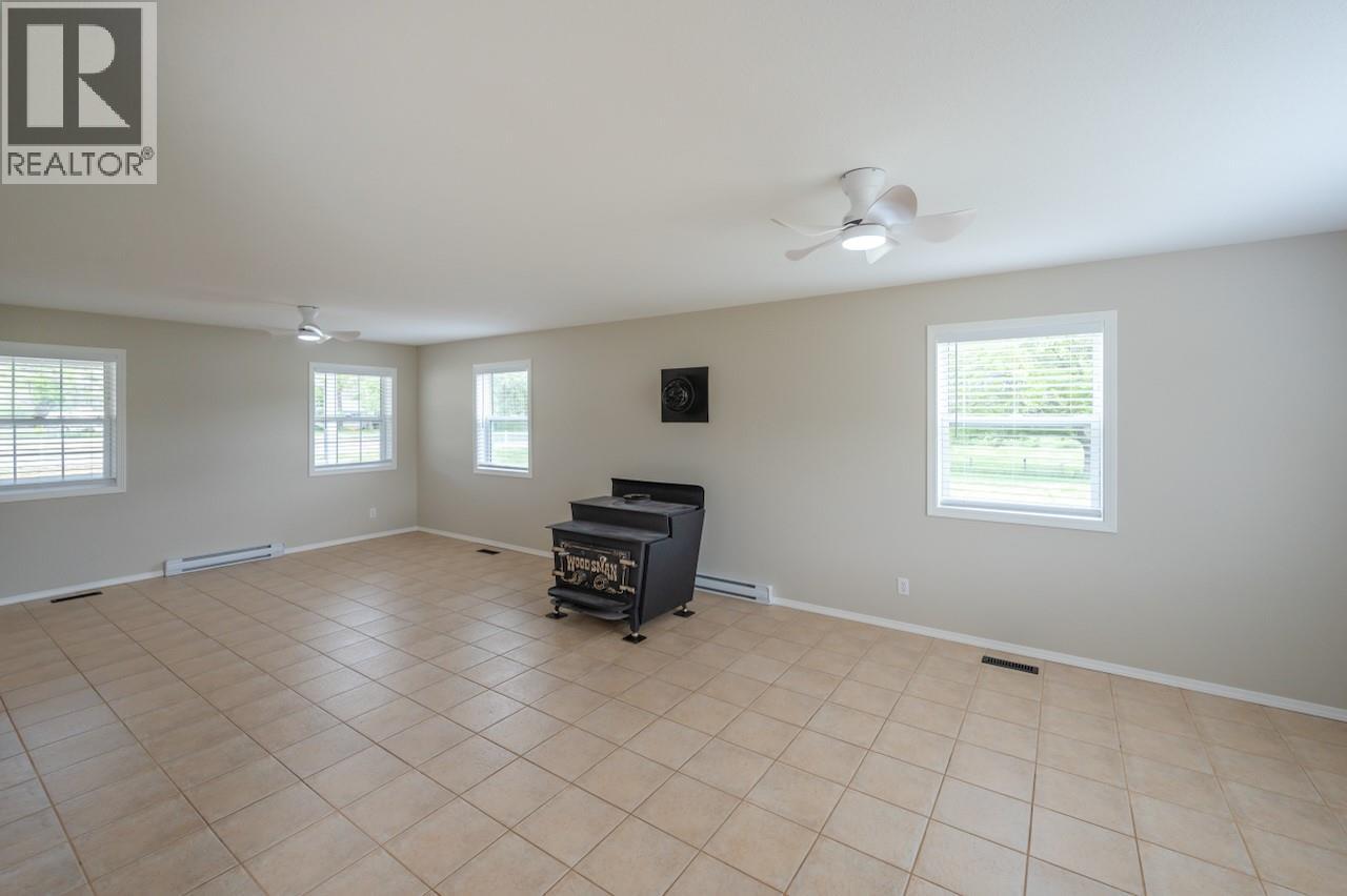 5629 Sawmill Road, Oliver, British Columbia  V0H 1T9 - Photo 17 - 10376346