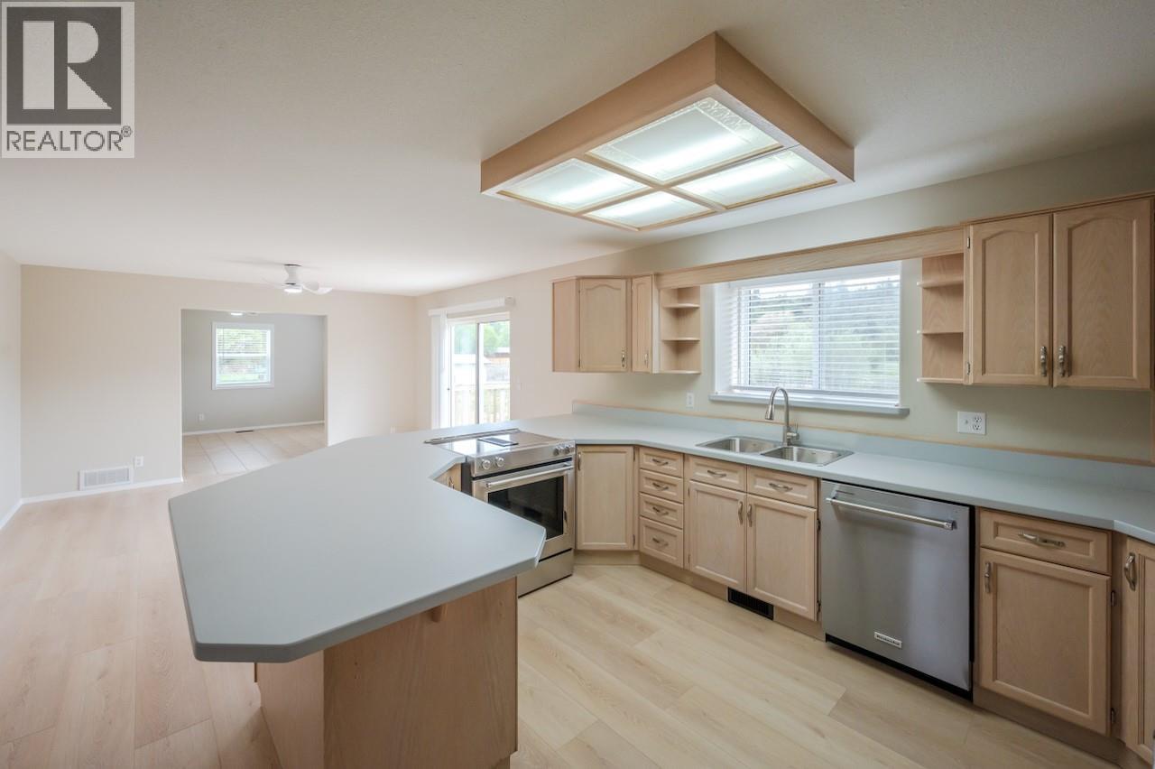 5629 Sawmill Road, Oliver, British Columbia  V0H 1T9 - Photo 7 - 10376346