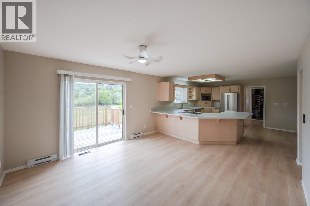 5629 Sawmill Road, Oliver, British Columbia  V0H 1T9 - Photo 9 - 10376346